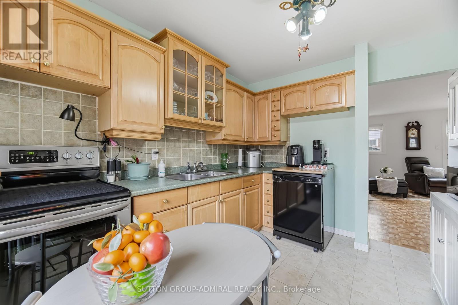 73 - 73 Kingham Road, Halton Hills (Ac Acton), Ontario  L7J 1S3 - Photo 18 - W12927846