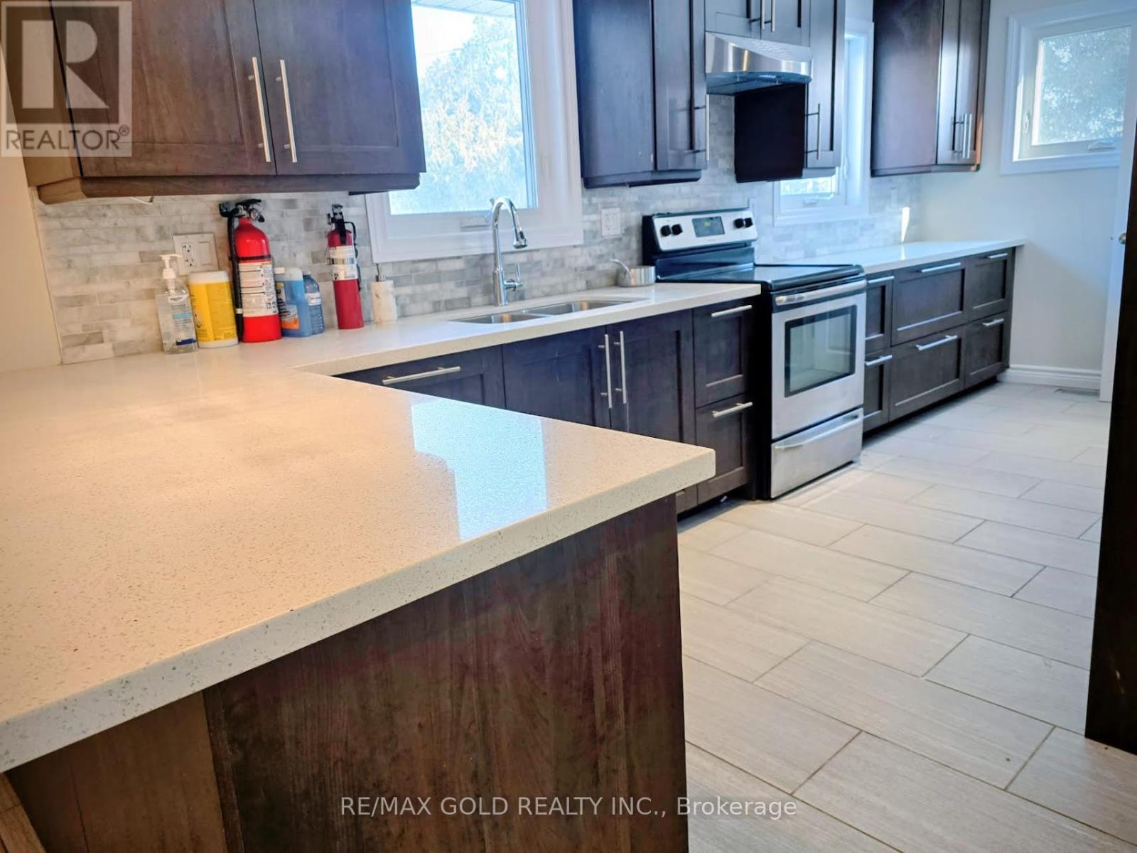 10512 TRAFALGAR ROAD, halton hills (rural halton hills), Ontario