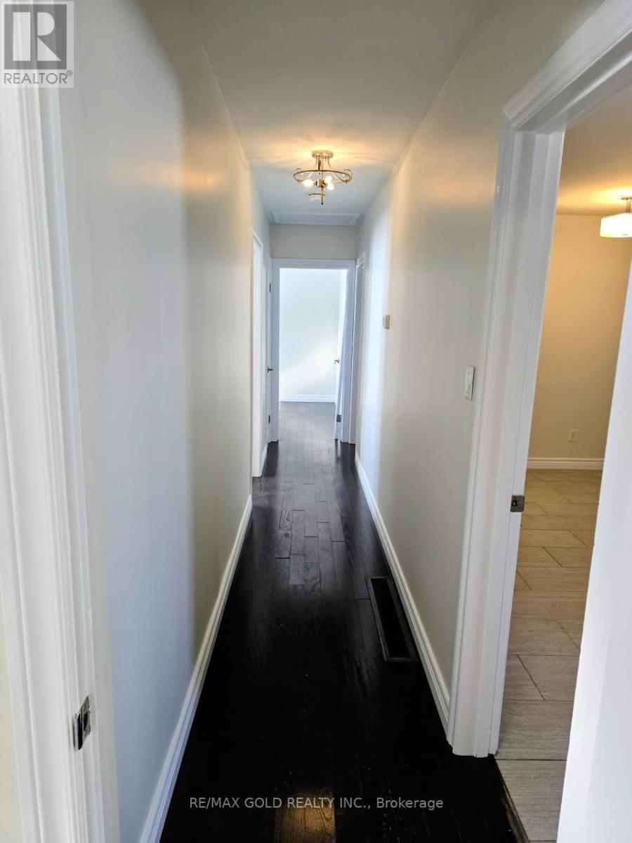 10512 Trafalgar Road, Halton Hills (Rural Halton Hills), Ontario  L7G 4S5 - Photo 16 - W12928468