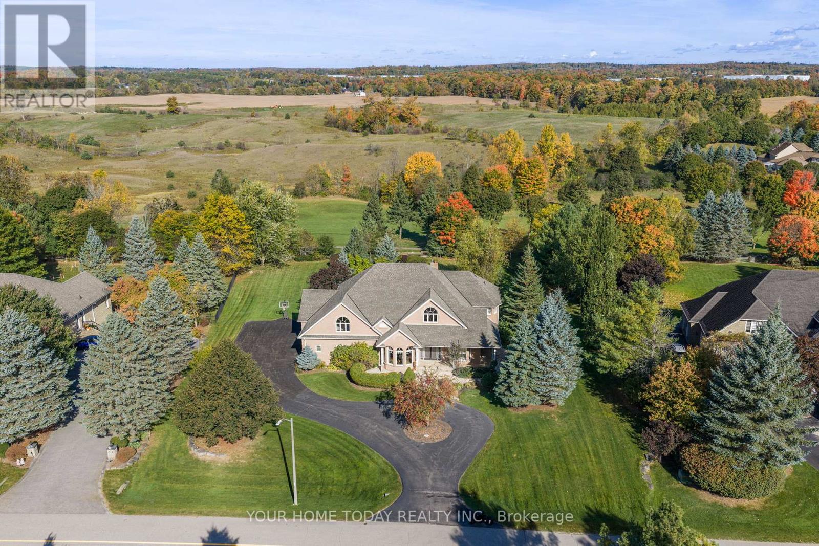 21 Turtle Lake Drive, Halton Hills (Rural Halton Hills), Ontario  L7J 2W7 - Photo 4 - W12928654