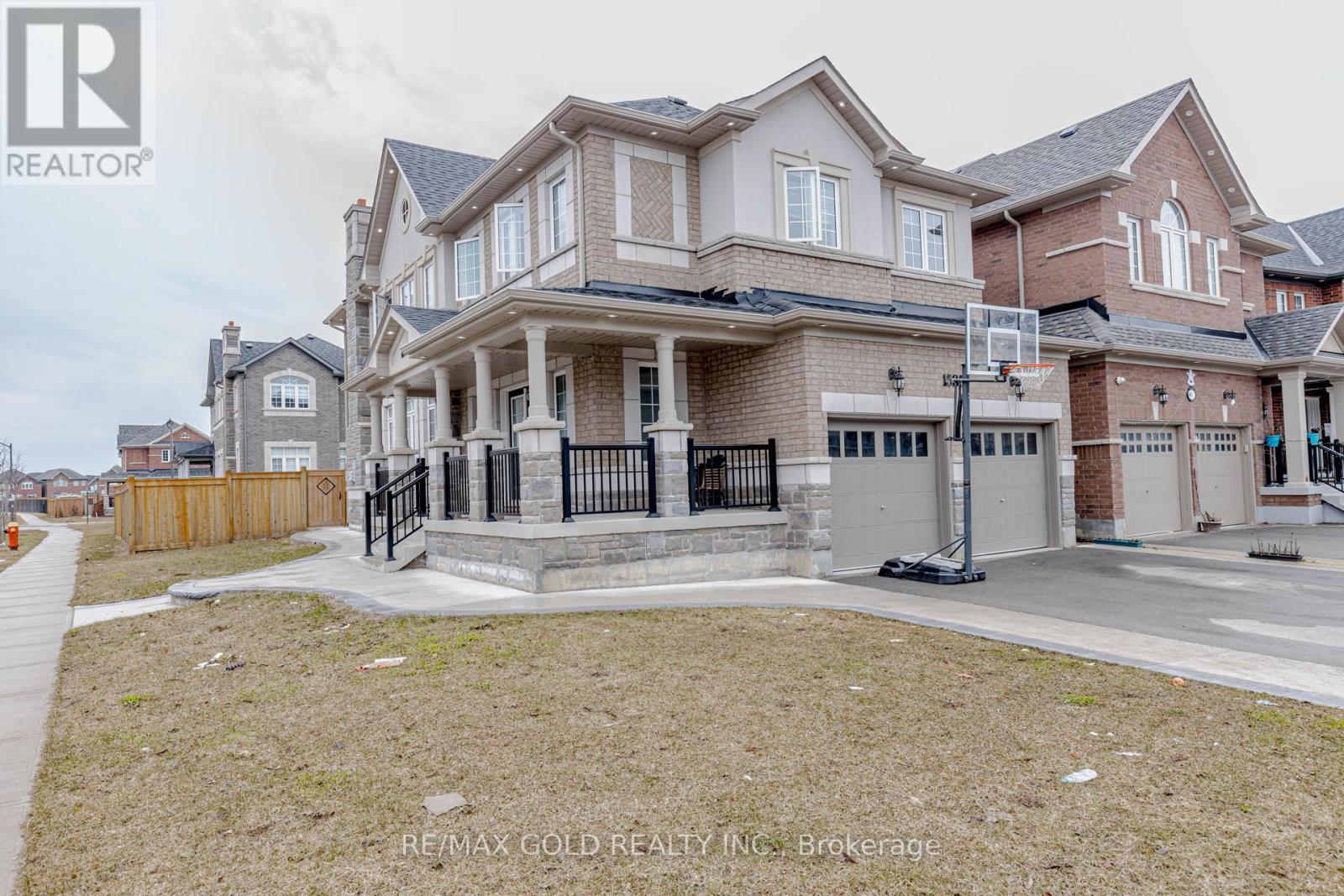 15351 Danby Road, Halton Hills (Georgetown), Ontario  L7G 0H6 - Photo 2 - W12928778