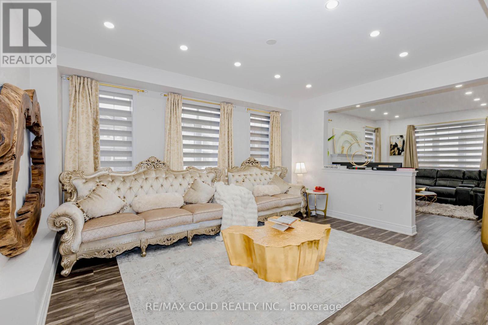 15351 Danby Road, Halton Hills (Georgetown), Ontario  L7G 0H6 - Photo 8 - W12928778