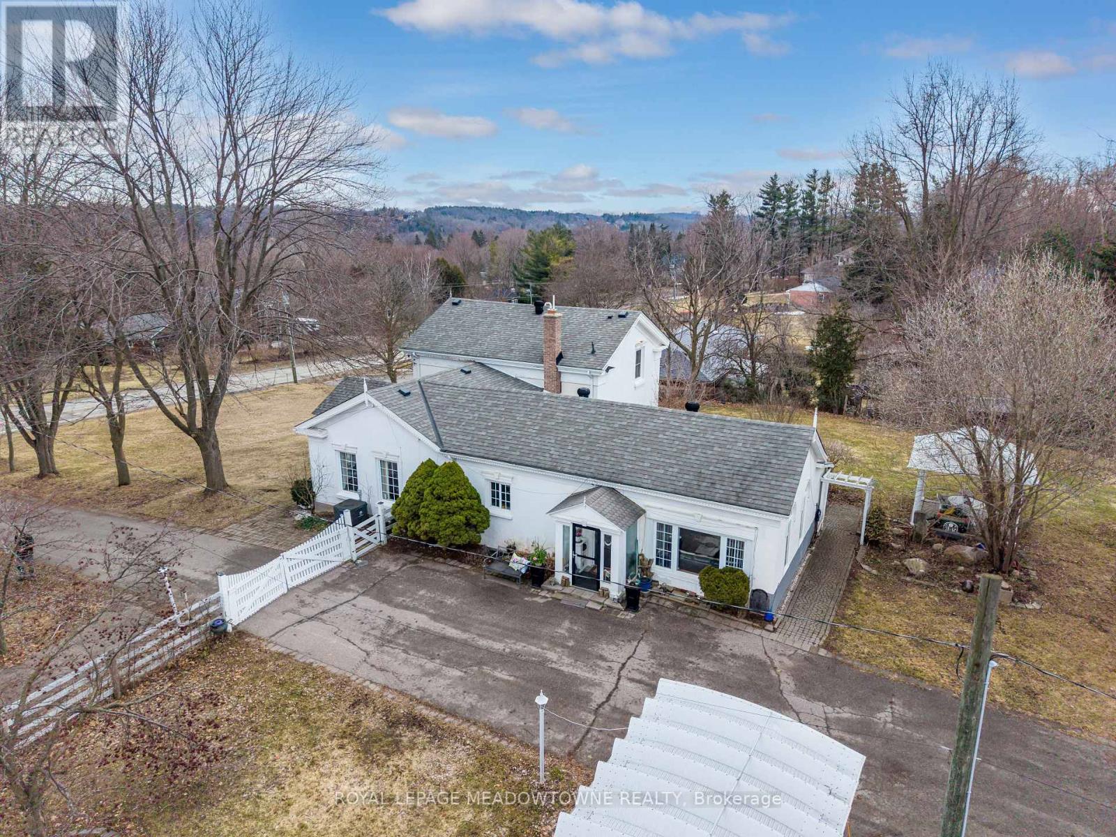 152 Confederation Street, Halton Hills (Glen Williams), Ontario  L7G 4S8 - Photo 3 - W12929054