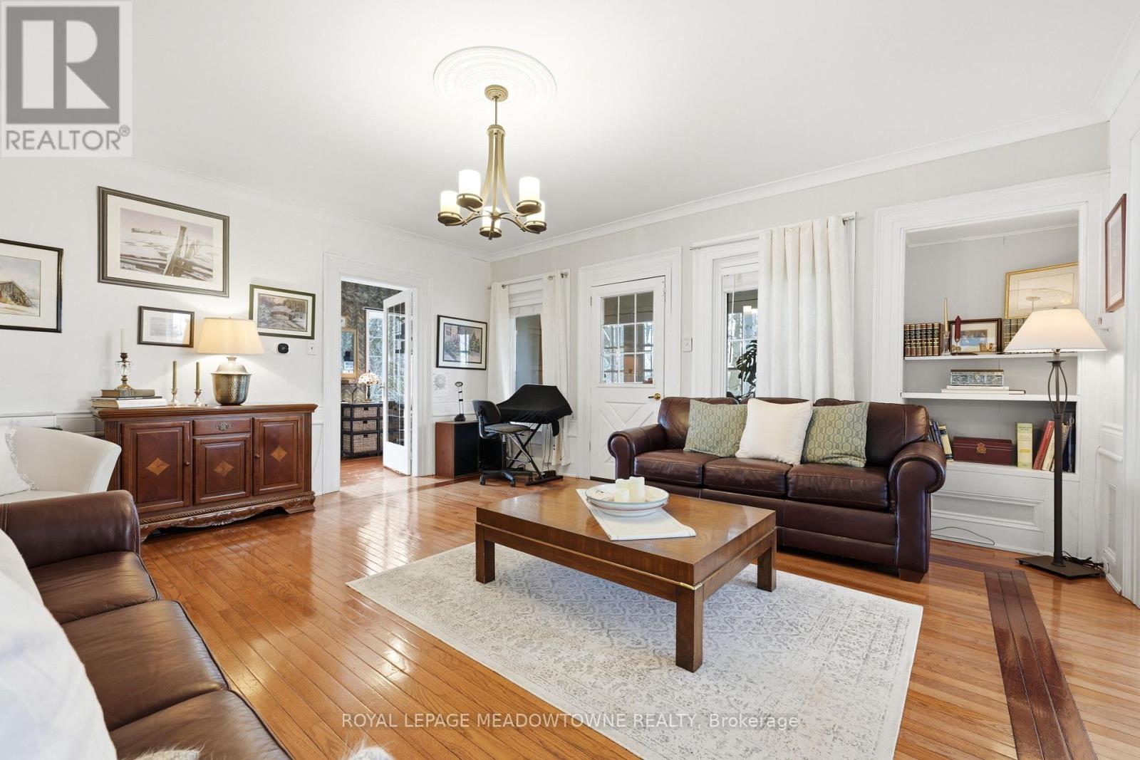 152 Confederation Street, Halton Hills (Glen Williams), Ontario  L7G 4S8 - Photo 9 - W12929054