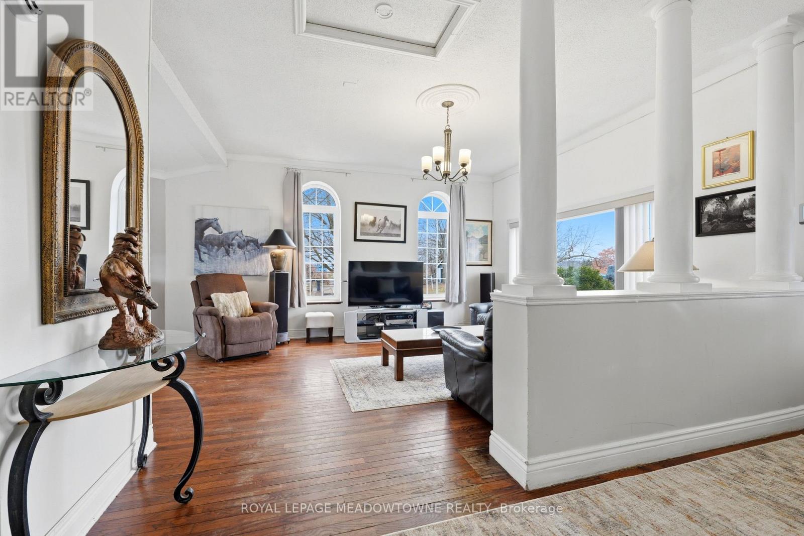 152 Confederation Street, Halton Hills (Glen Williams), Ontario  L7G 4S8 - Photo 16 - W12929066