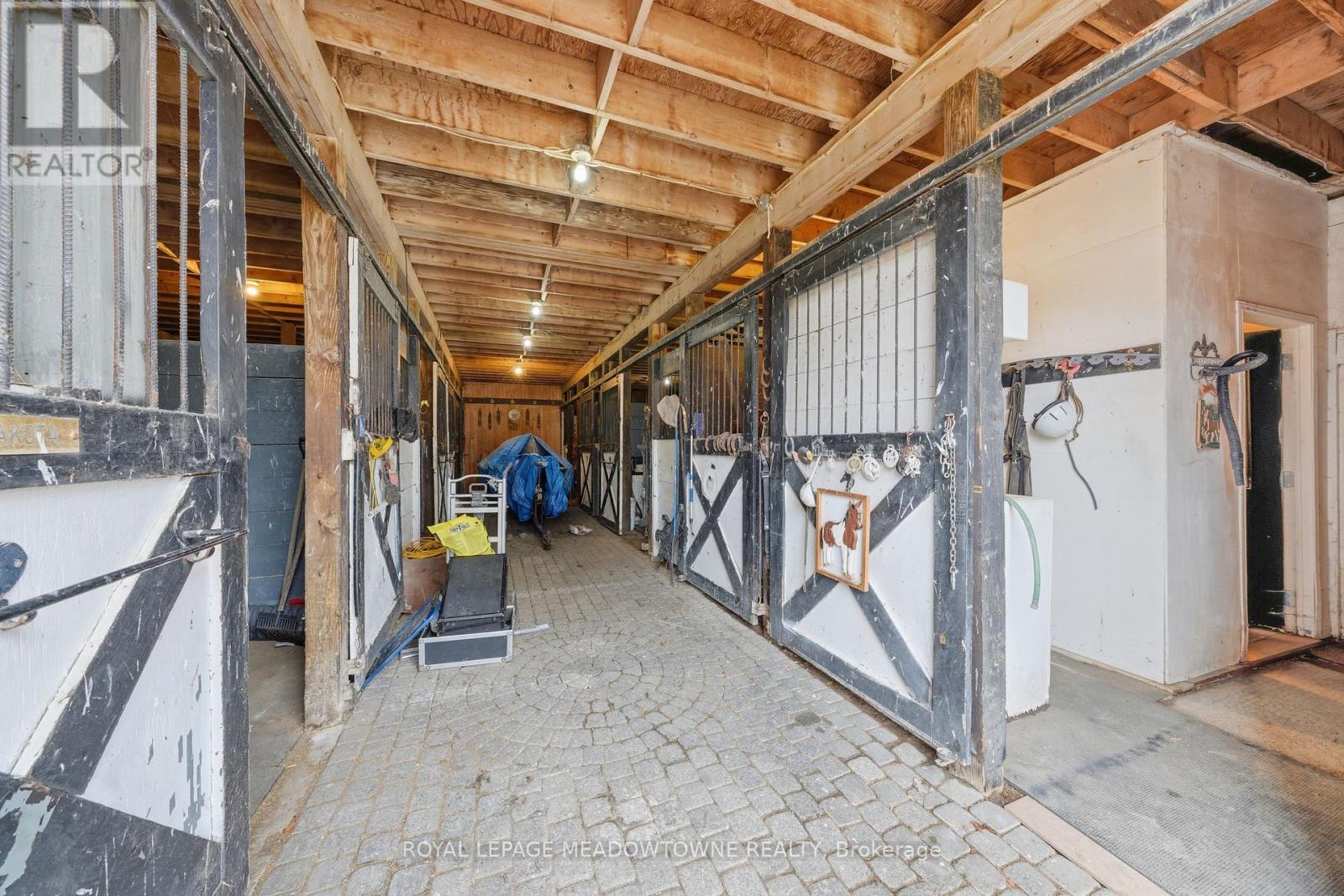 152 Confederation Street, Halton Hills (Glen Williams), Ontario  L7G 4S8 - Photo 41 - W12929066