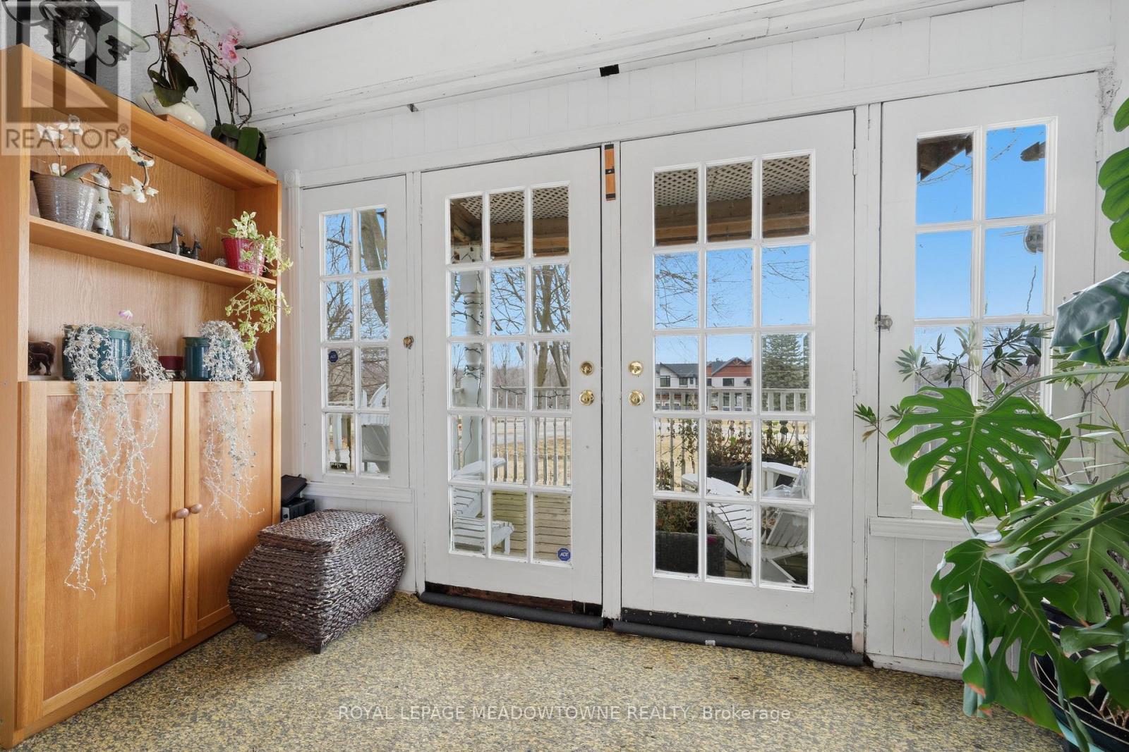 152 Confederation Street, Halton Hills (Glen Williams), Ontario  L7G 4S8 - Photo 6 - W12929066