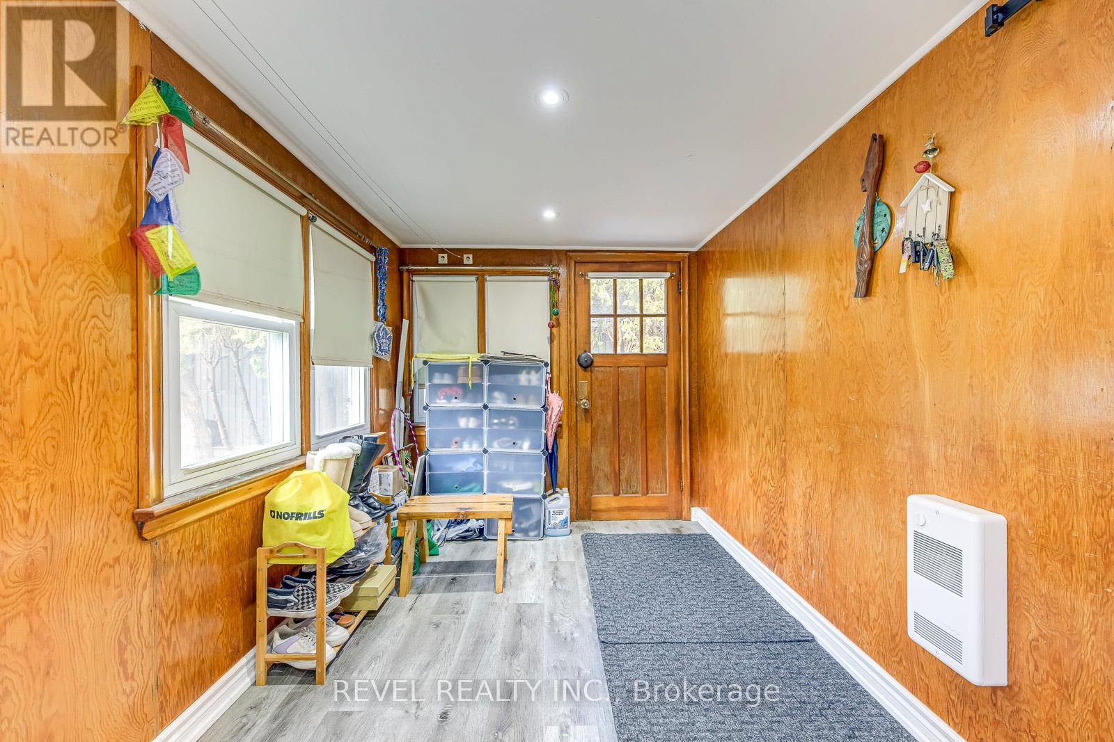 48 Young Street, Halton Hills (Ac Acton), Ontario  L7J 2G7 - Photo 13 - W12929508