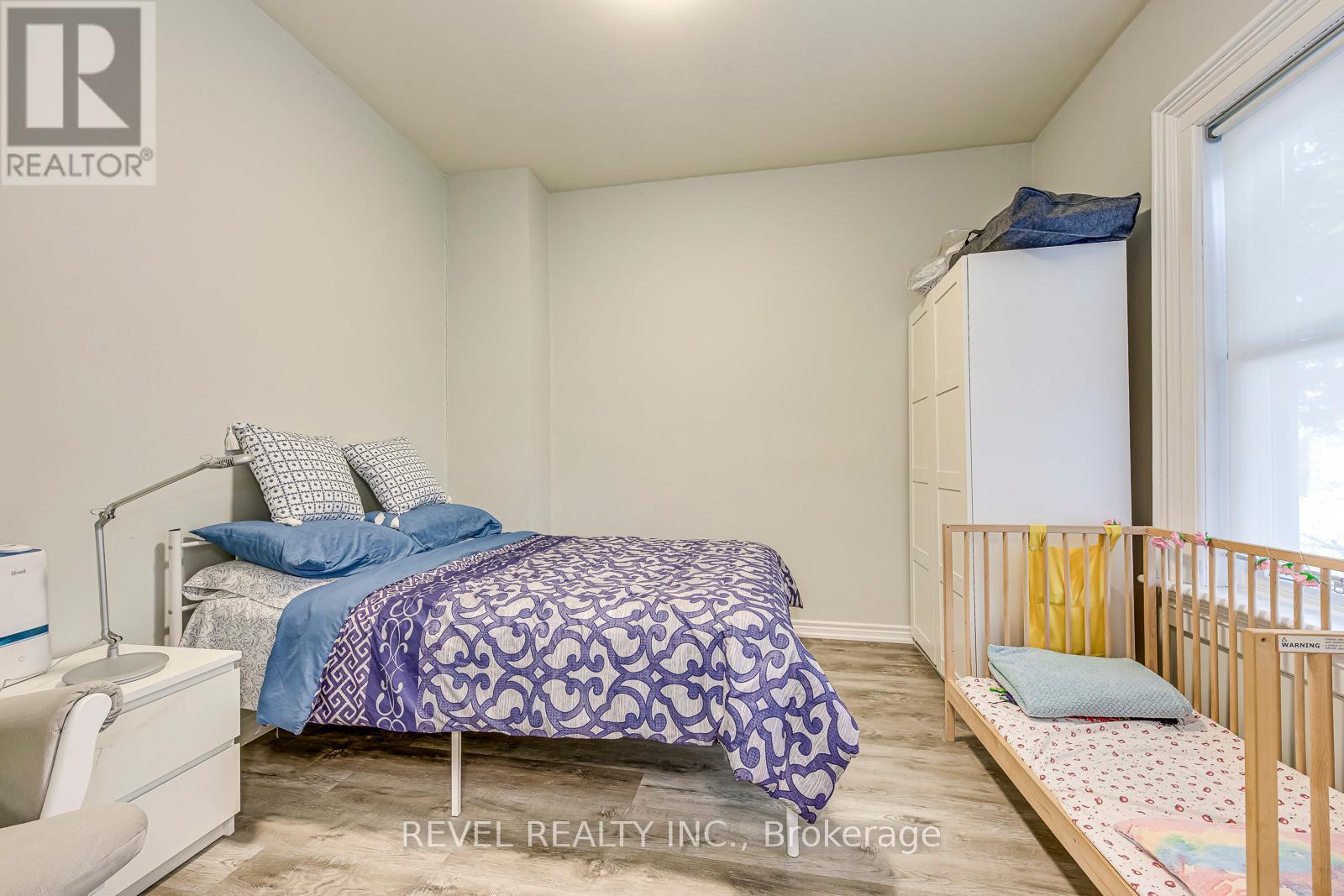 48 Young Street, Halton Hills (Ac Acton), Ontario  L7J 2G7 - Photo 14 - W12929508