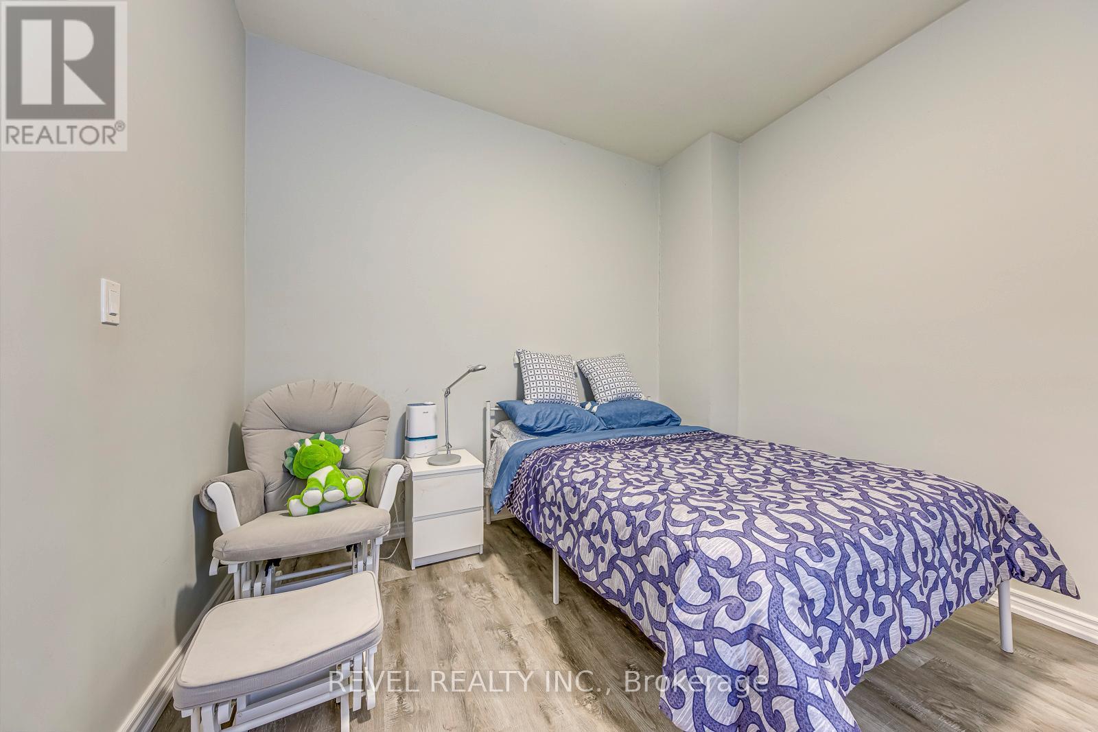 48 Young Street, Halton Hills (Ac Acton), Ontario  L7J 2G7 - Photo 15 - W12929508