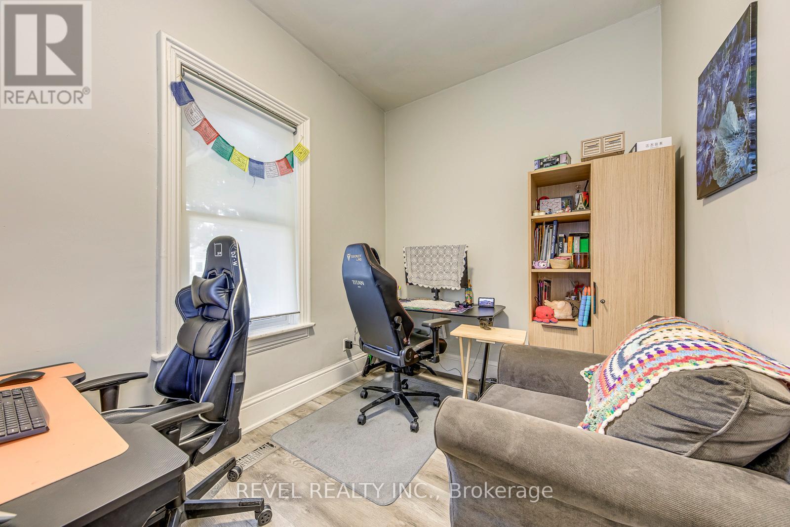 48 Young Street, Halton Hills (Ac Acton), Ontario  L7J 2G7 - Photo 19 - W12929508