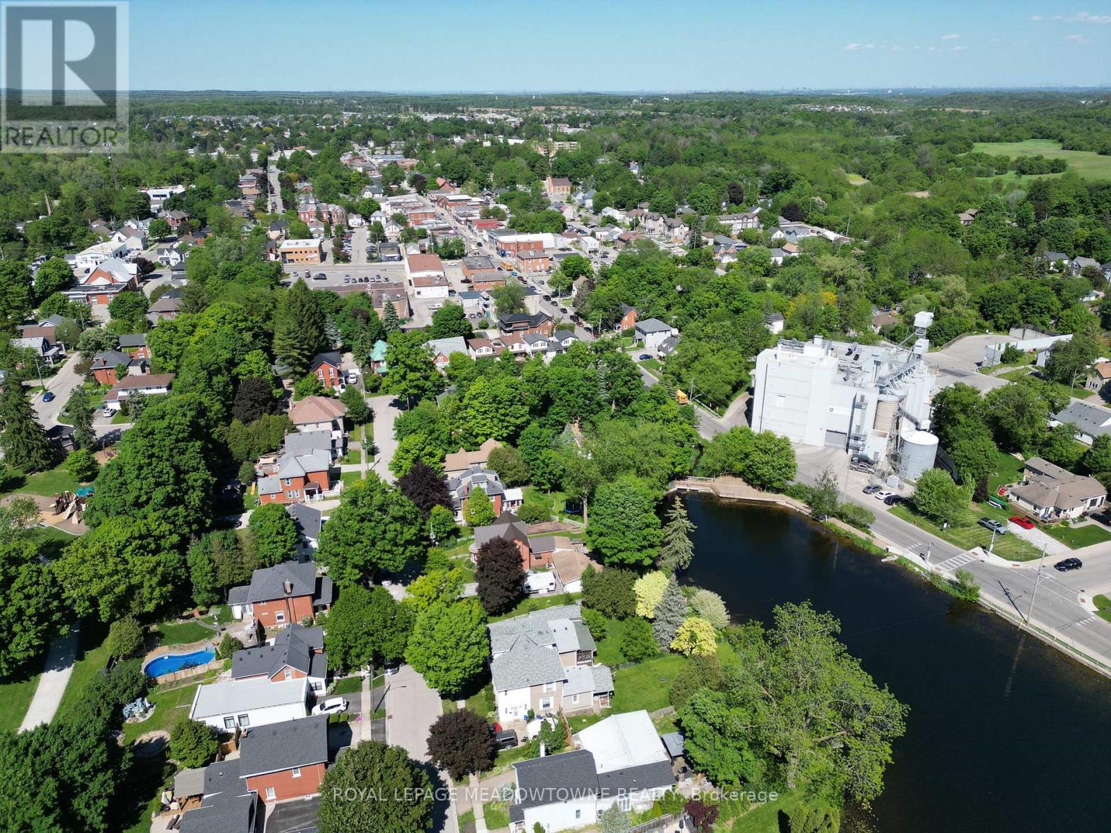 87 Lake Avenue, Halton Hills (Ac Acton), Ontario  L7J 1G1 - Photo 24 - W12930754