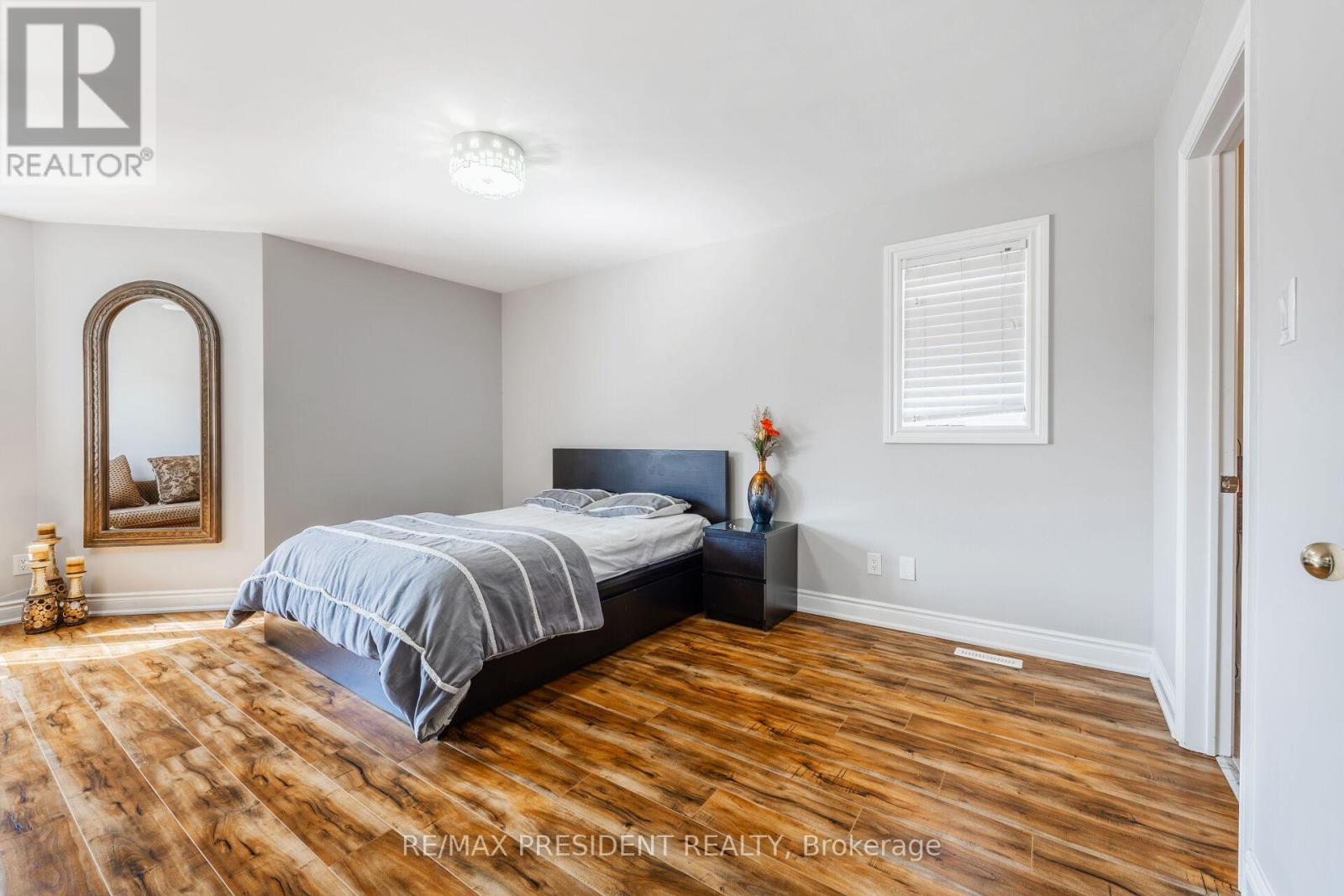 14 Samuel Crescent, Halton Hills (Georgetown), Ontario  L7G 5J2 - Photo 25 - W12932182