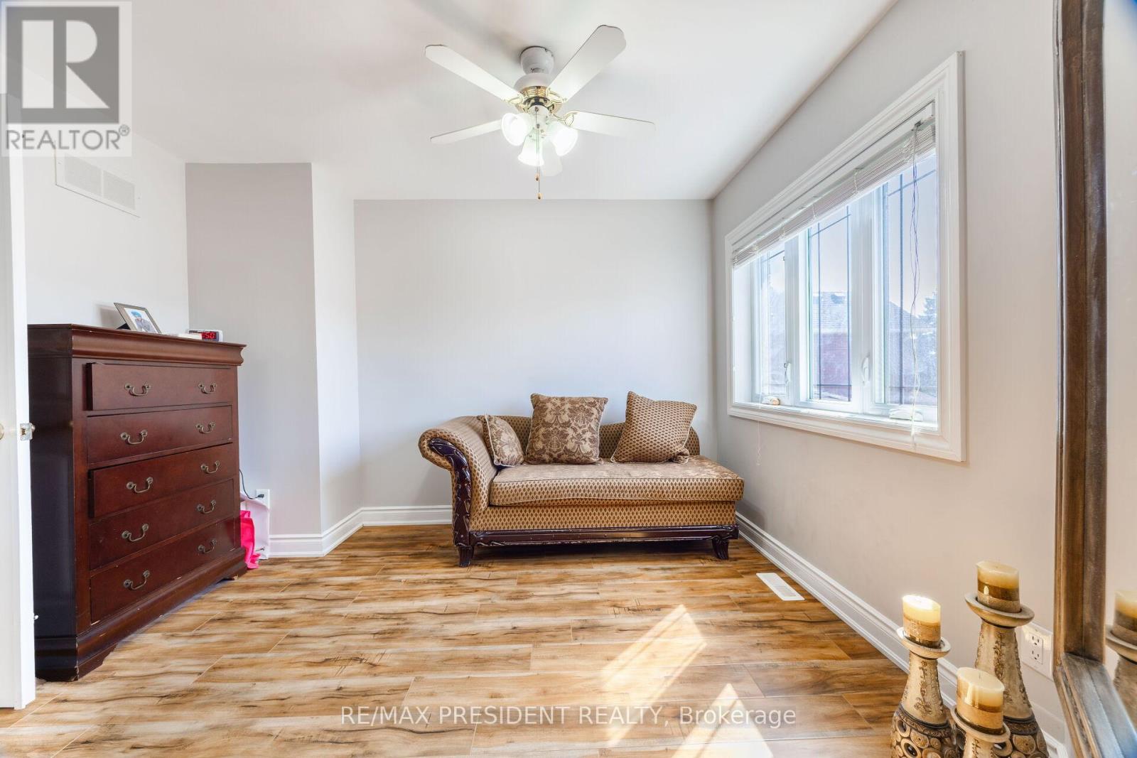 14 Samuel Crescent, Halton Hills (Georgetown), Ontario  L7G 5J2 - Photo 27 - W12932182