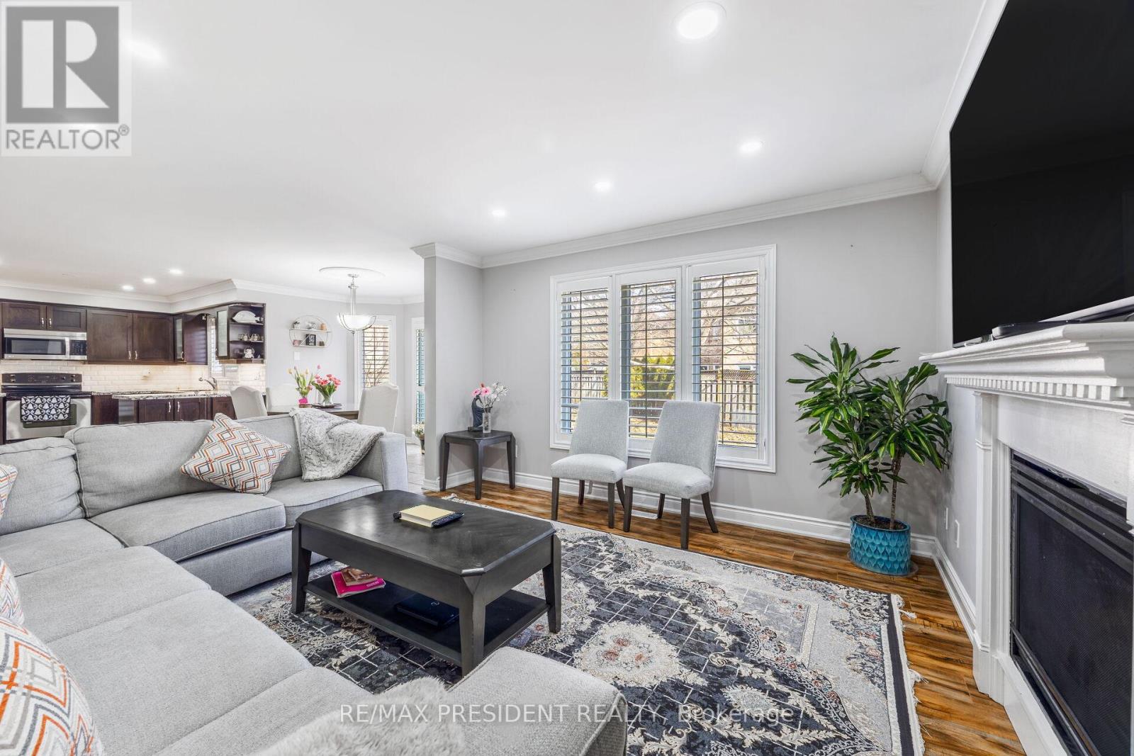 14 Samuel Crescent, Halton Hills (Georgetown), Ontario  L7G 5J2 - Photo 8 - W12932182