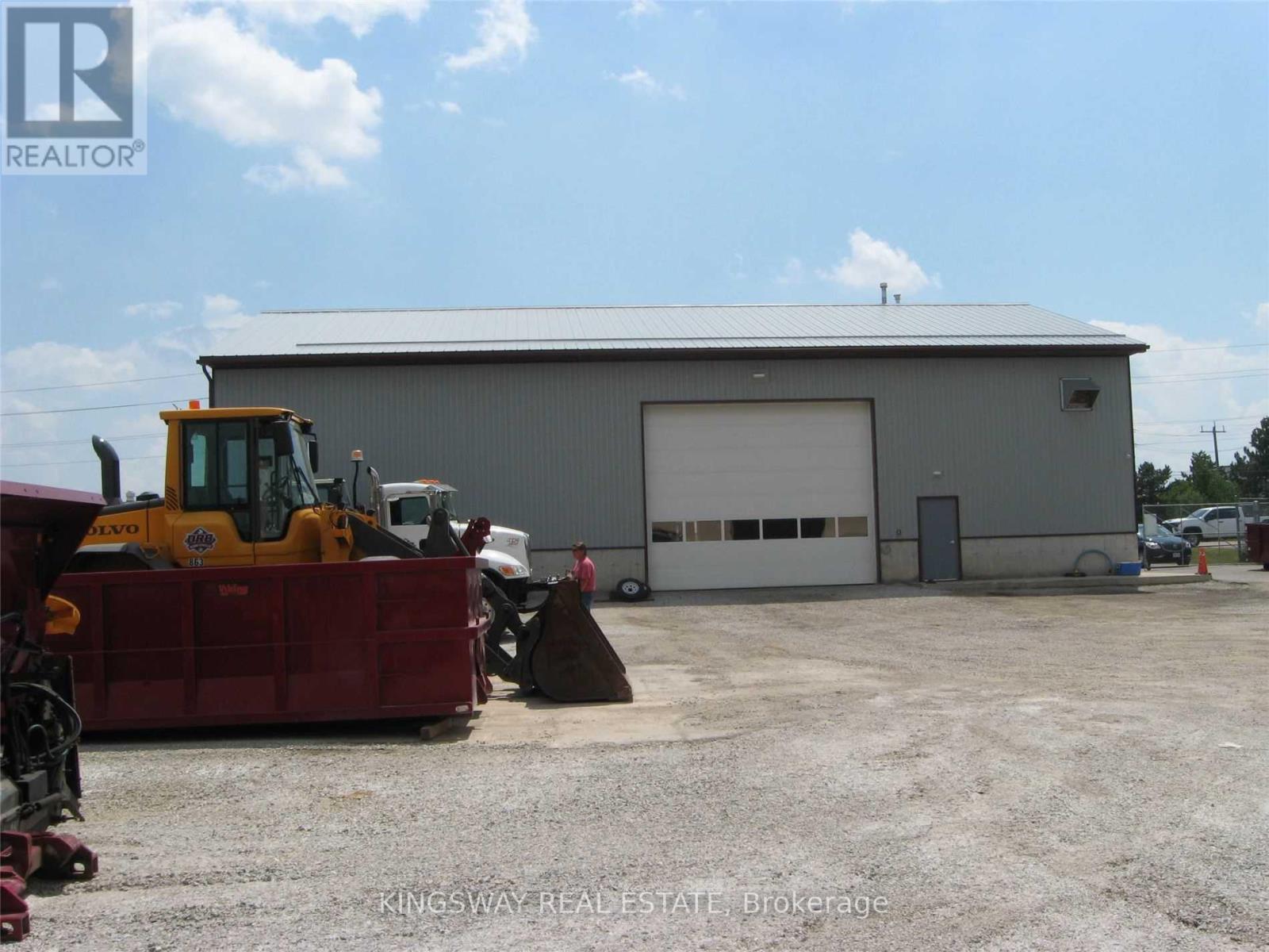 80 Todd Road, Halton Hills (Georgetown), Ontario  L7G 4R7 - Photo 4 - W12932618