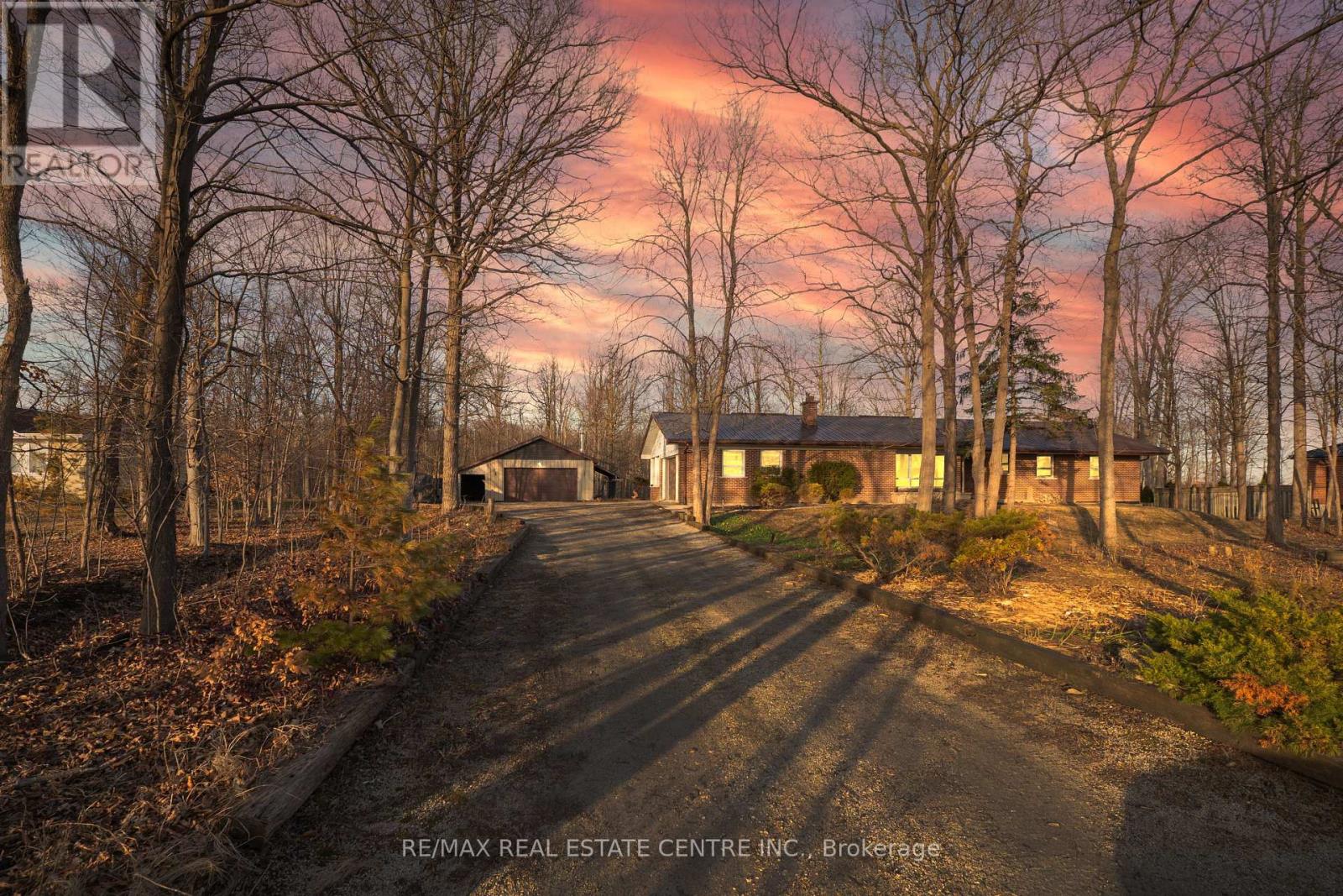 8449 8th Line, Halton Hills (Rural Halton Hills), Ontario  L7G 4S5 - Photo 1 - W12933428