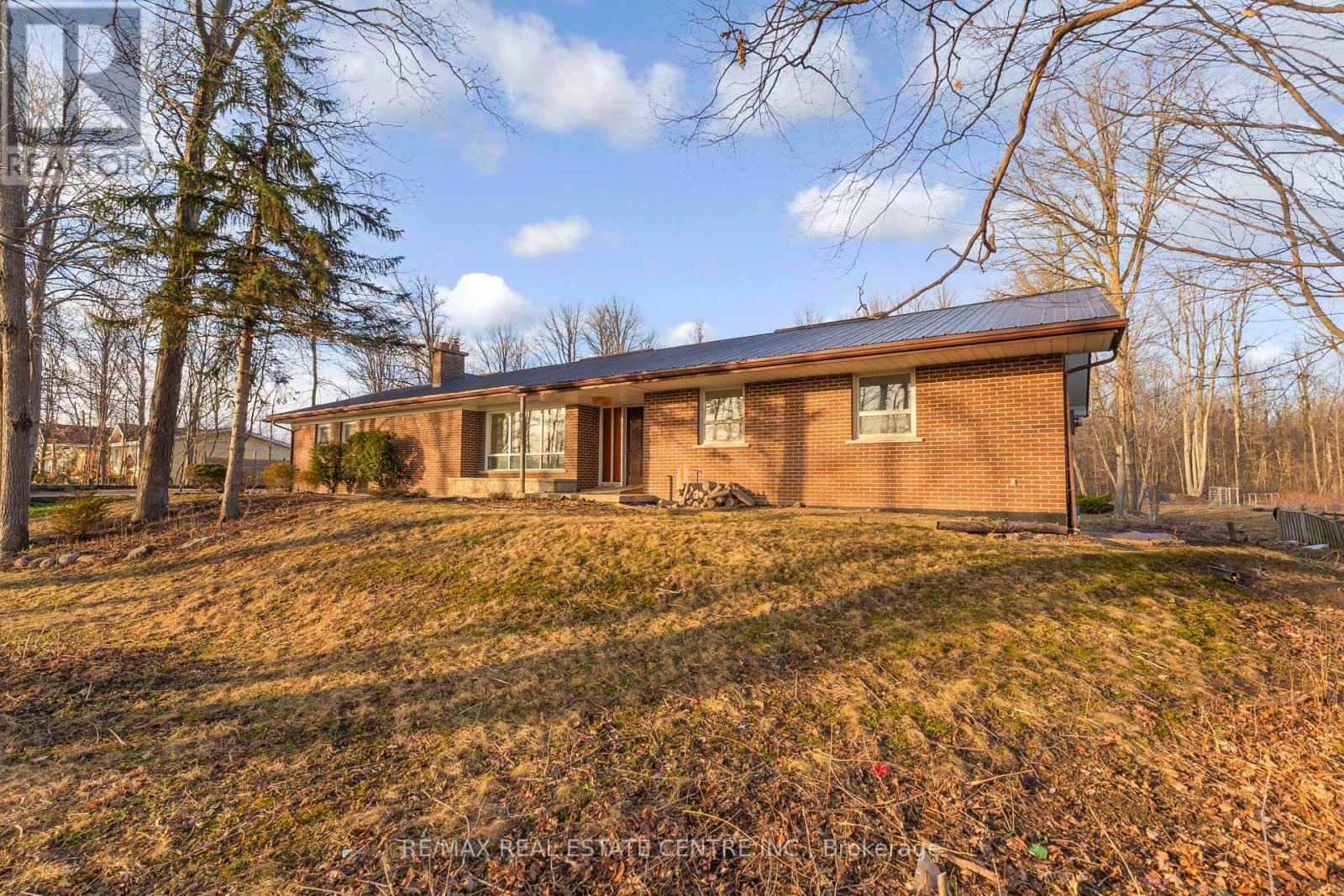 8449 8th Line, Halton Hills (Rural Halton Hills), Ontario  L7G 4S5 - Photo 2 - W12933428