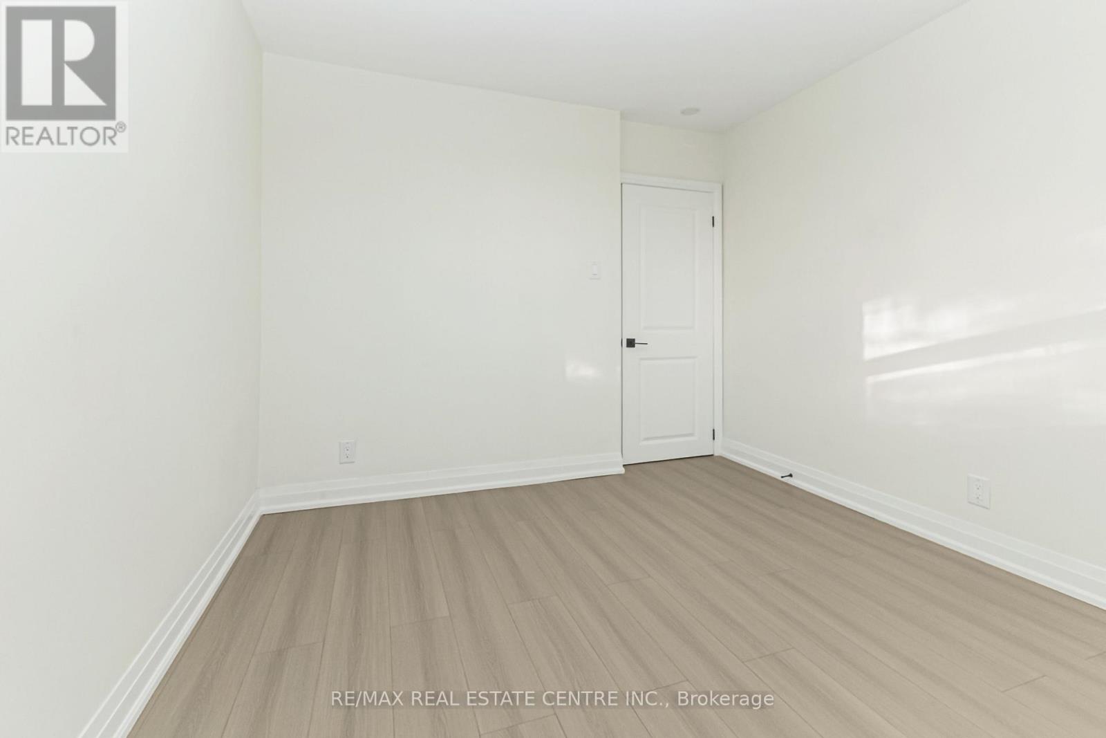 8449 8th Line, Halton Hills (Rural Halton Hills), Ontario  L7G 4S5 - Photo 20 - W12933428