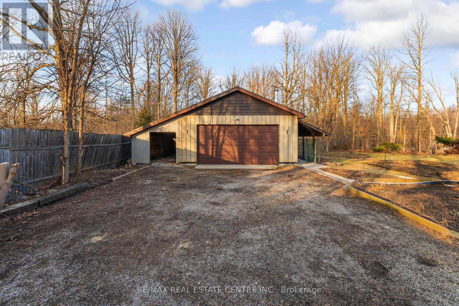 8449 8th Line, Halton Hills (Rural Halton Hills), Ontario  L7G 4S5 - Photo 33 - W12933428