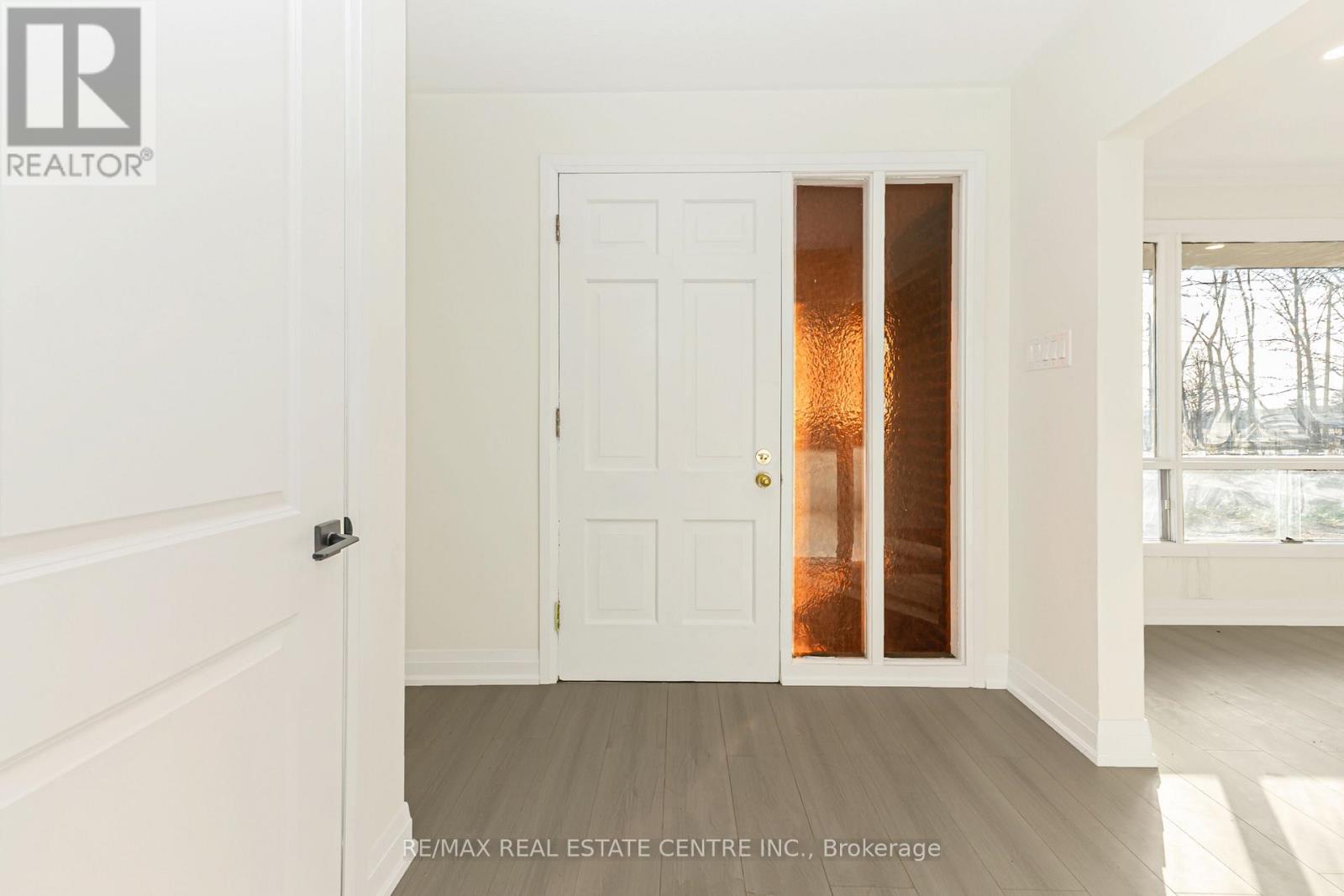 8449 8th Line, Halton Hills (Rural Halton Hills), Ontario  L7G 4S5 - Photo 4 - W12933428