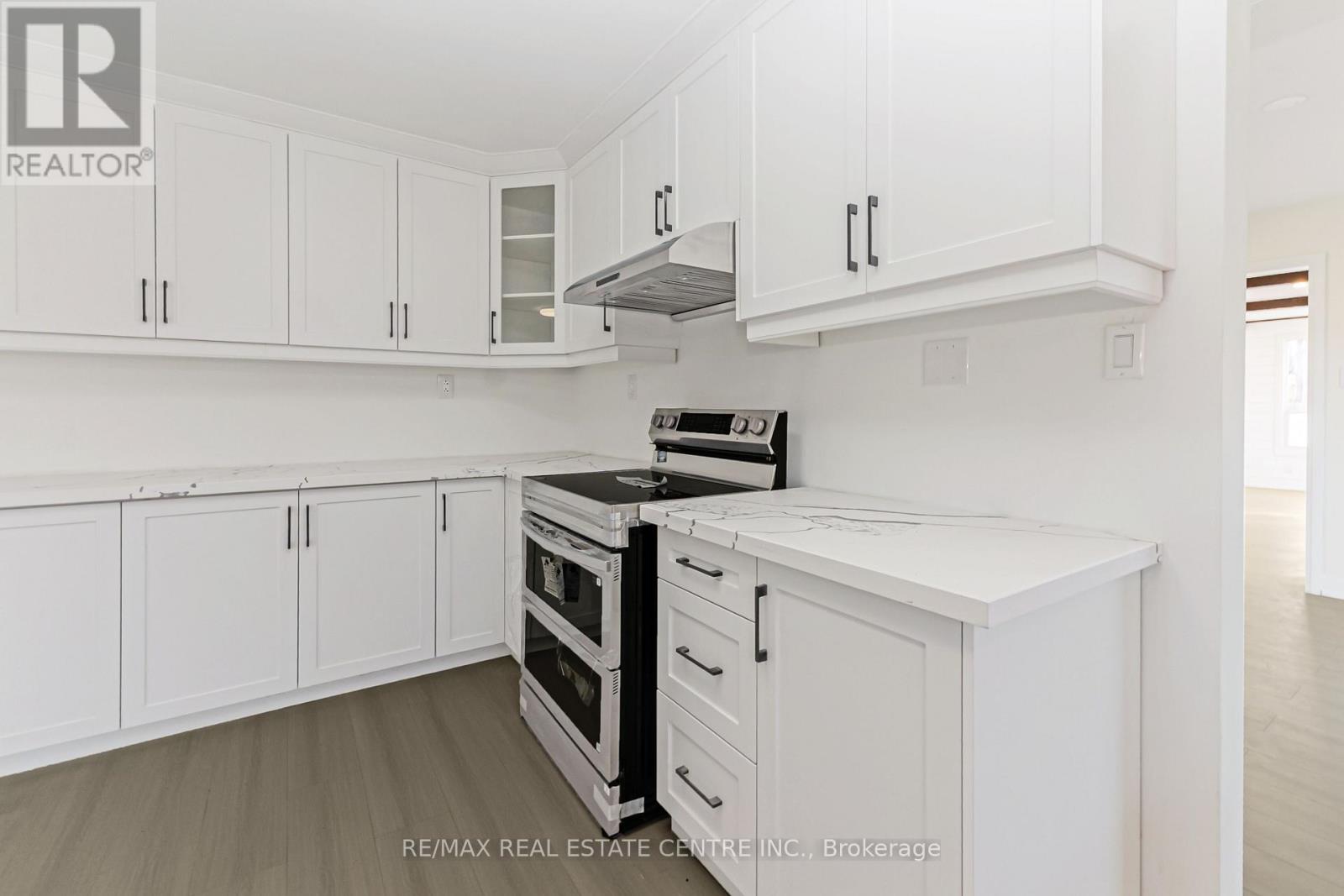 8449 8th Line, Halton Hills (Rural Halton Hills), Ontario  L7G 4S5 - Photo 8 - W12933428