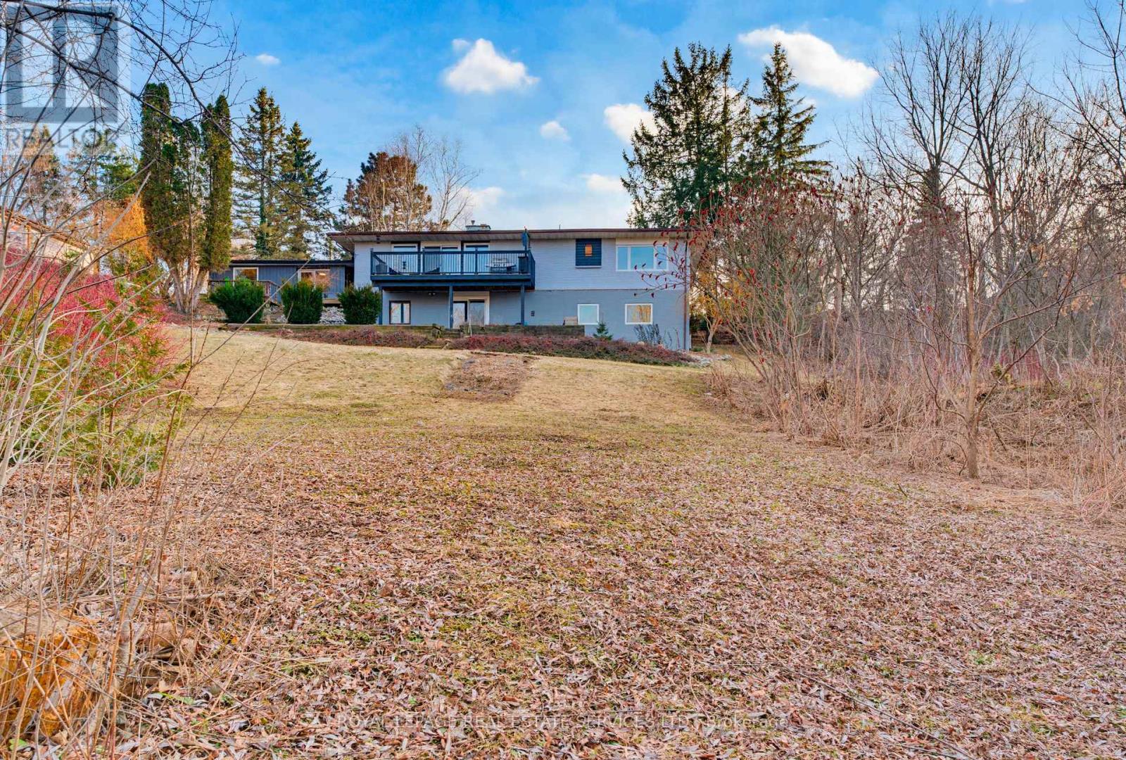 18 Cherry Street, Halton Hills (Georgetown), Ontario  L7G 3J8 - Photo 1 - W12933612