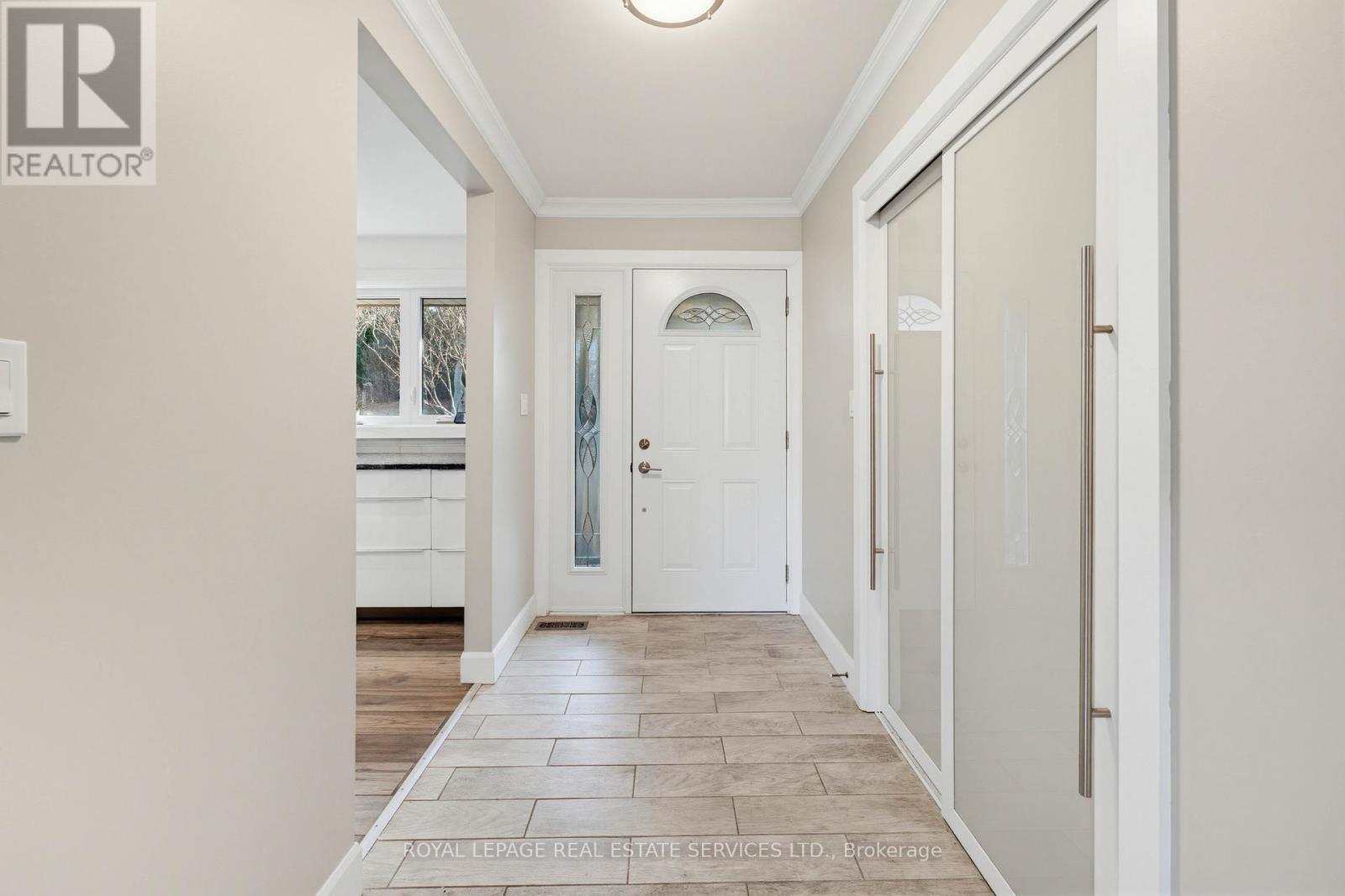 18 Cherry Street, Halton Hills (Georgetown), Ontario  L7G 3J8 - Photo 16 - W12933612