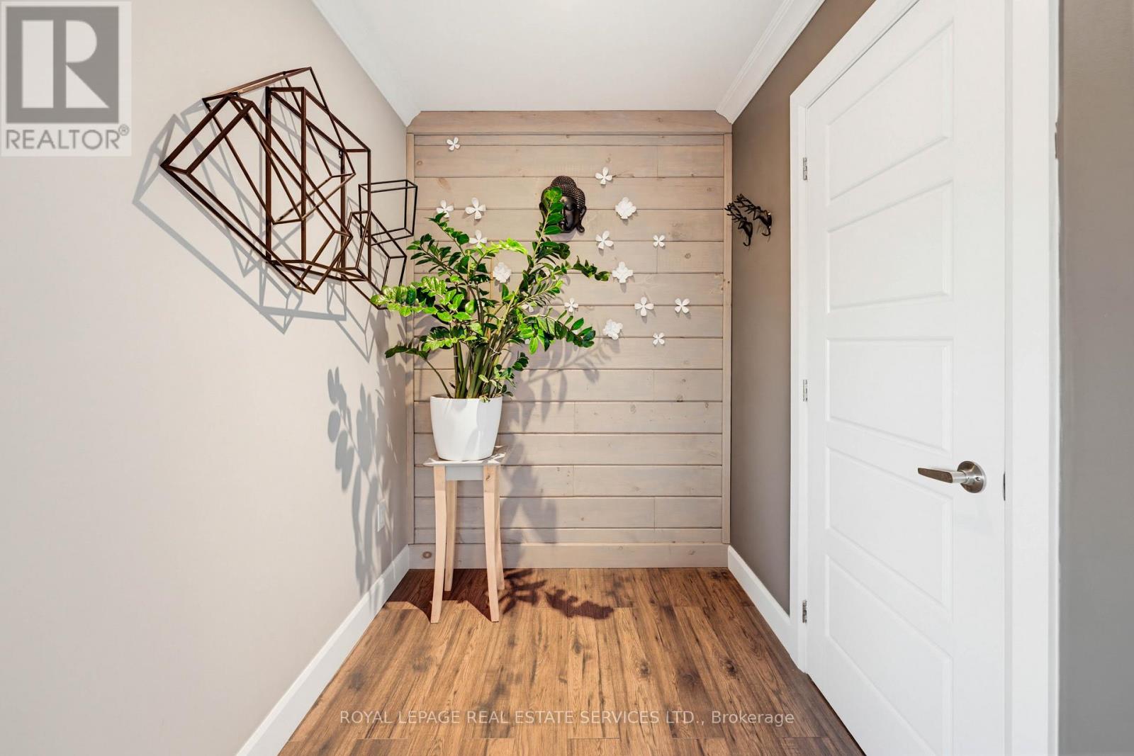 18 Cherry Street, Halton Hills (Georgetown), Ontario  L7G 3J8 - Photo 17 - W12933612