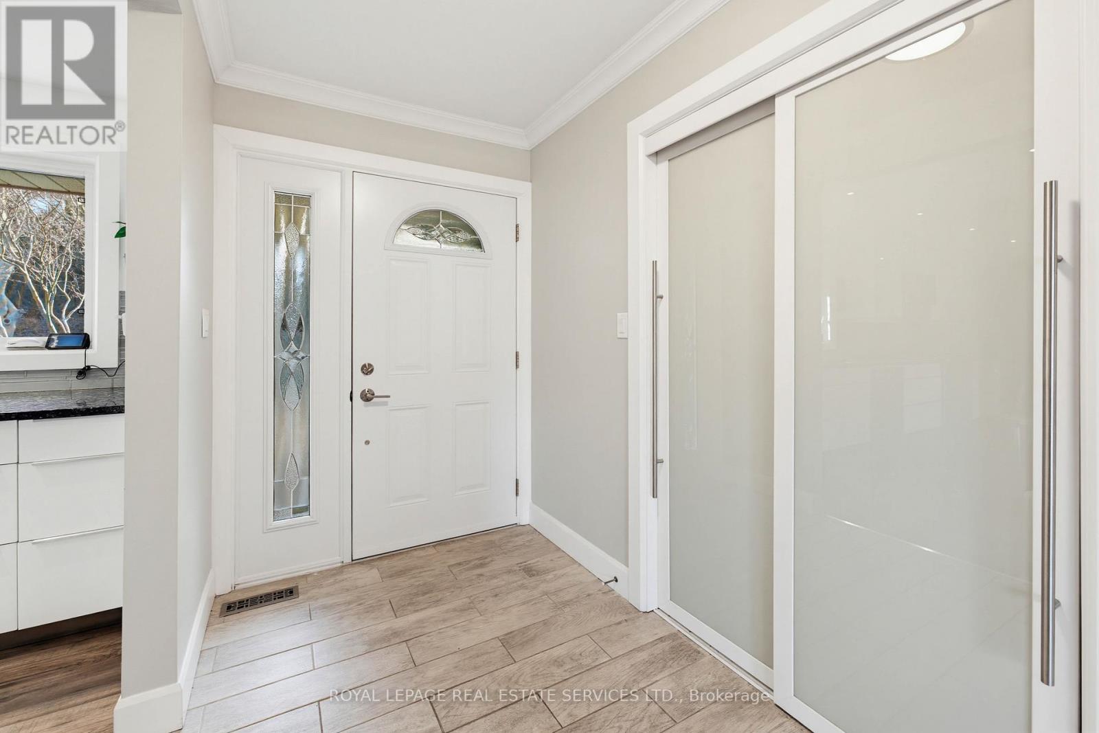 18 Cherry Street, Halton Hills (Georgetown), Ontario  L7G 3J8 - Photo 18 - W12933612