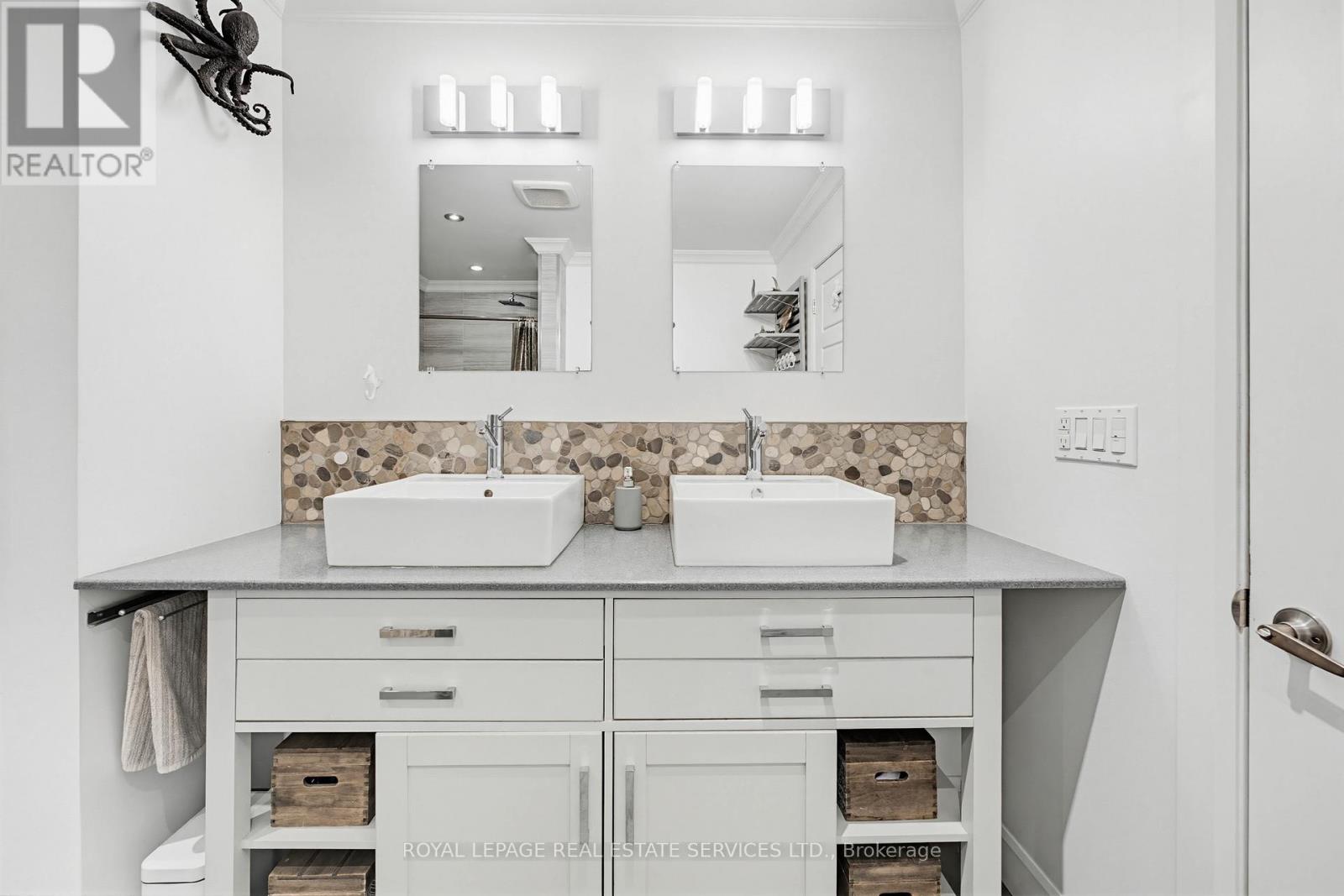 18 Cherry Street, Halton Hills (Georgetown), Ontario  L7G 3J8 - Photo 25 - W12933612