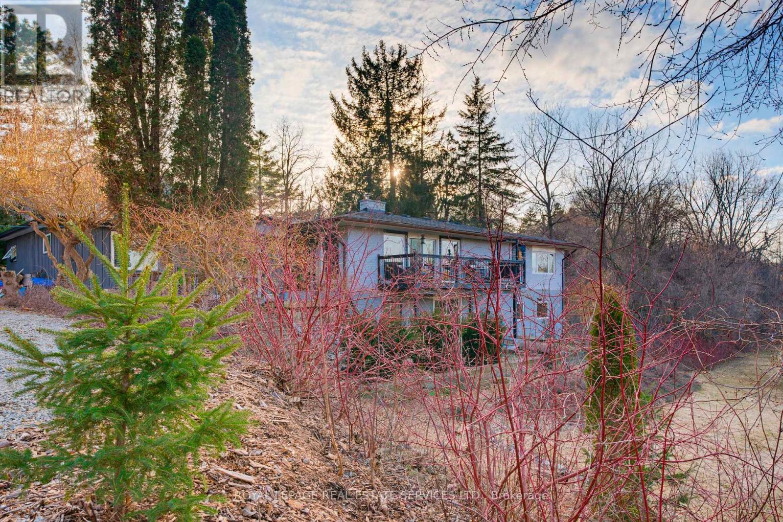 18 Cherry Street, Halton Hills (Georgetown), Ontario  L7G 3J8 - Photo 33 - W12933612