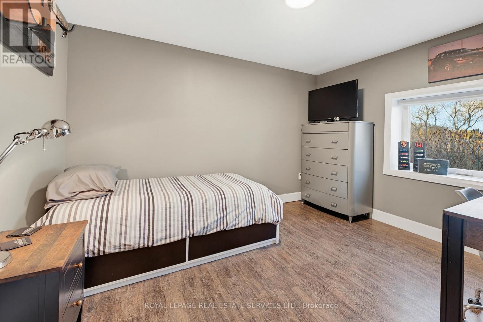 18 Cherry Street, Halton Hills (Georgetown), Ontario  L7G 3J8 - Photo 41 - W12933612