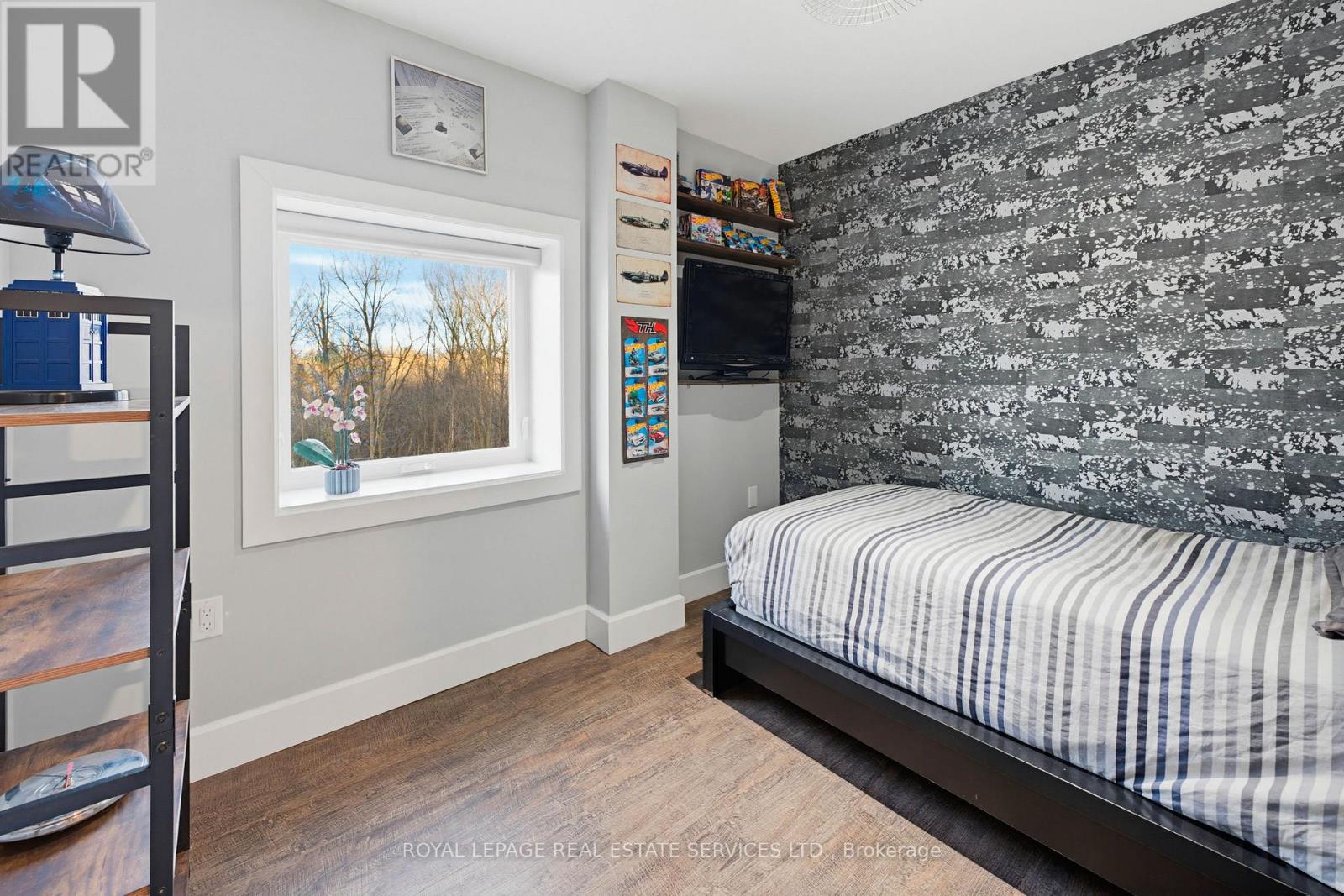 18 Cherry Street, Halton Hills (Georgetown), Ontario  L7G 3J8 - Photo 42 - W12933612