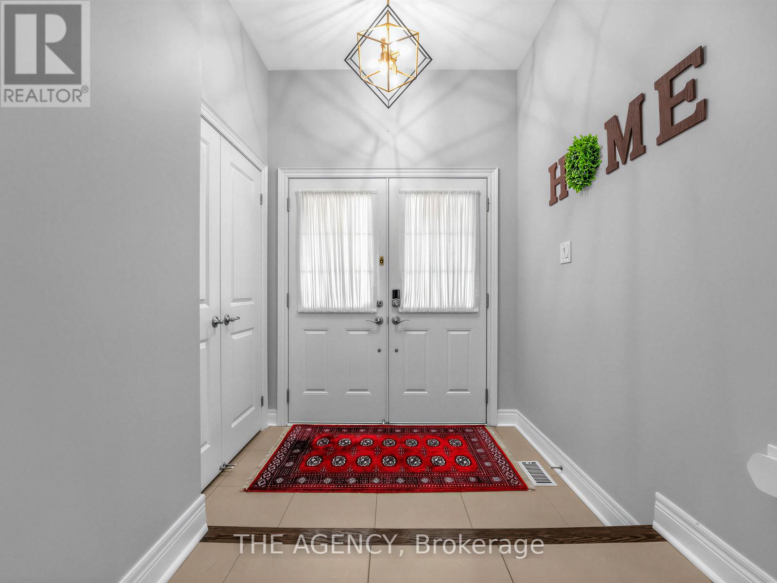 57 Morningside Drive, Halton Hills (Georgetown), Ontario  L7G 0H6 - Photo 5 - W12934196