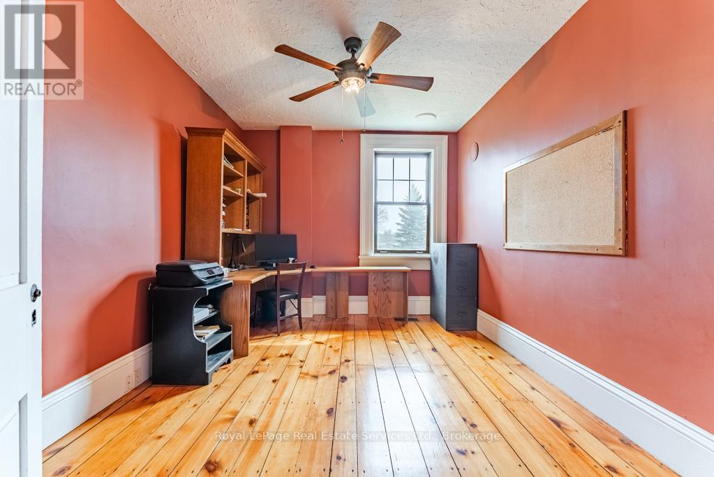 13403 Second Line, Milton (Campbellville), Ontario  L0P 1B0 - Photo 21 - W12934300