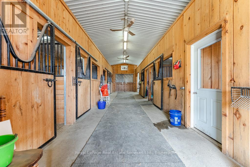 13403 Second Line, Milton (Campbellville), Ontario  L0P 1B0 - Photo 32 - W12934300