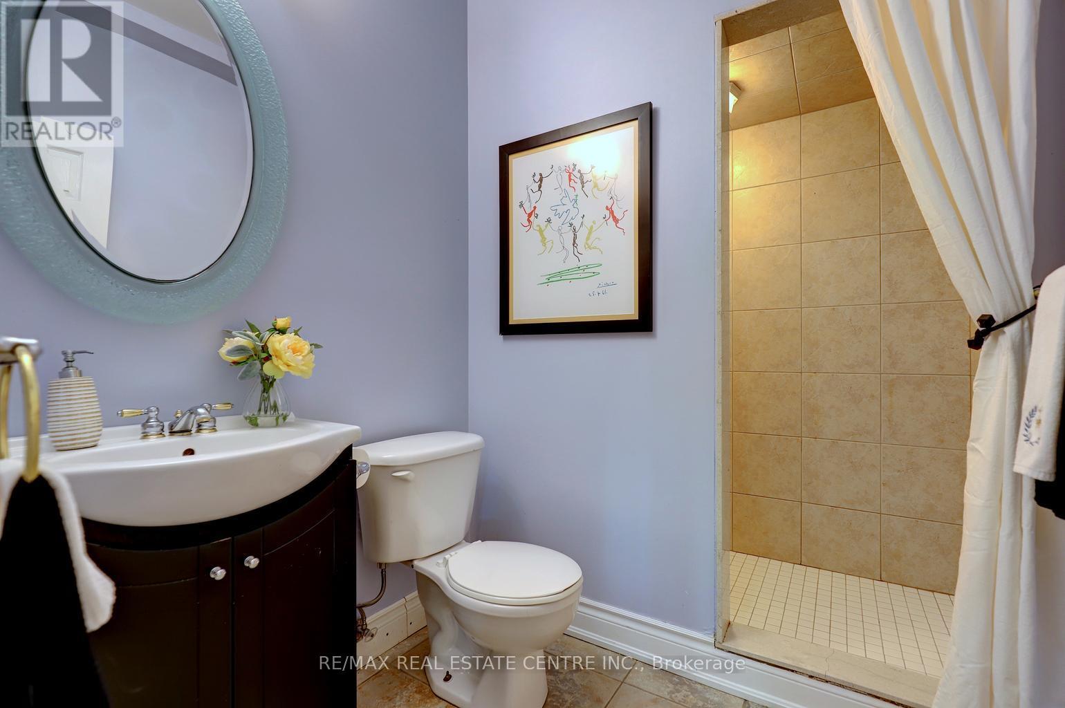 8 Deer Run Crescent, Halton Hills (Es Rural Esquesing), Ontario  L7J 2L7 - Photo 43 - W12936628