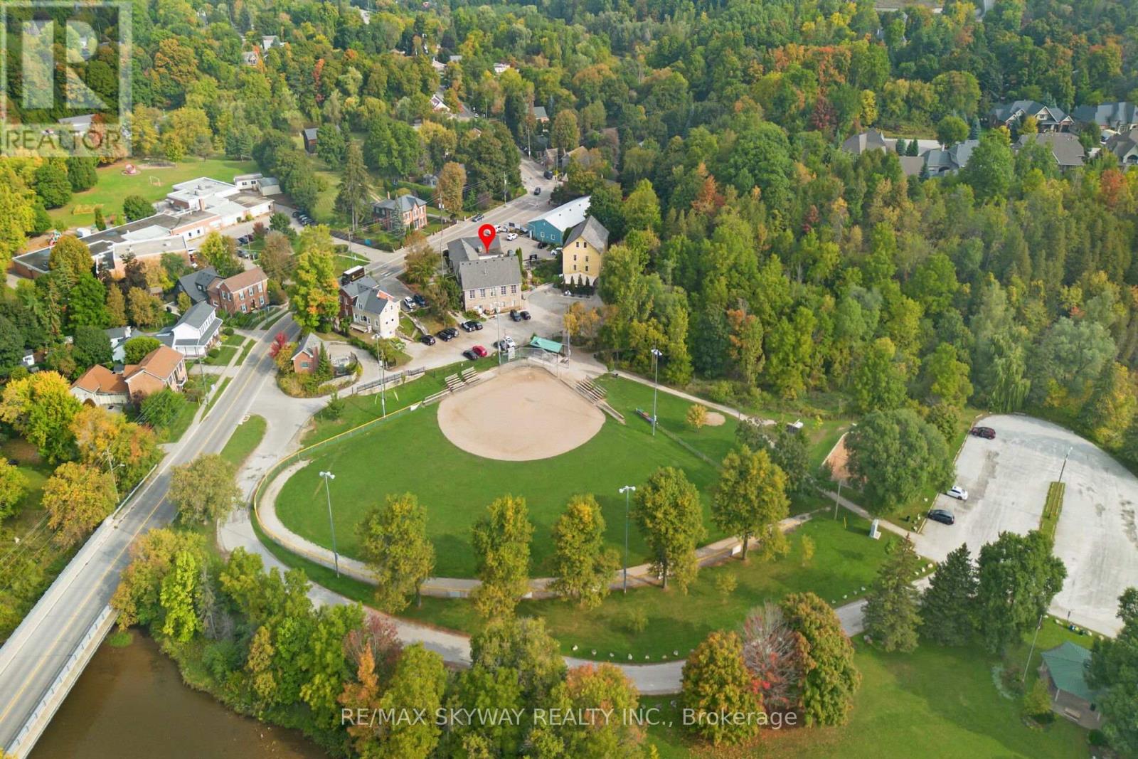 45 Confederation Street, Halton Hills (Glen Williams), Ontario  L7G 3R4 - Photo 3 - W12936932