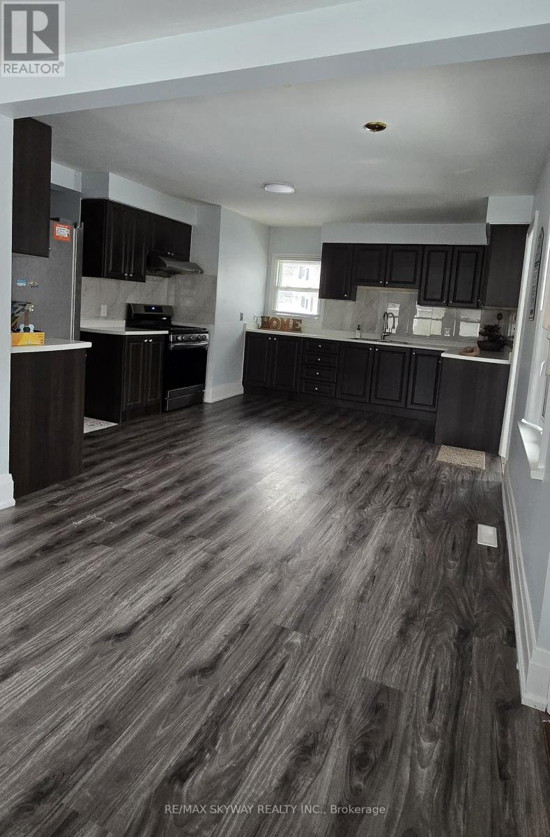 45 Confederation Street, Halton Hills (Glen Williams), Ontario  L7G 3R4 - Photo 36 - W12936932