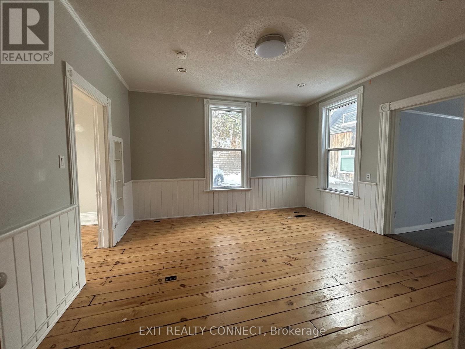 1 - 87 Main Street N, Milton (Campbellville), Ontario  L0P 1B0 - Photo 11 - W12937074