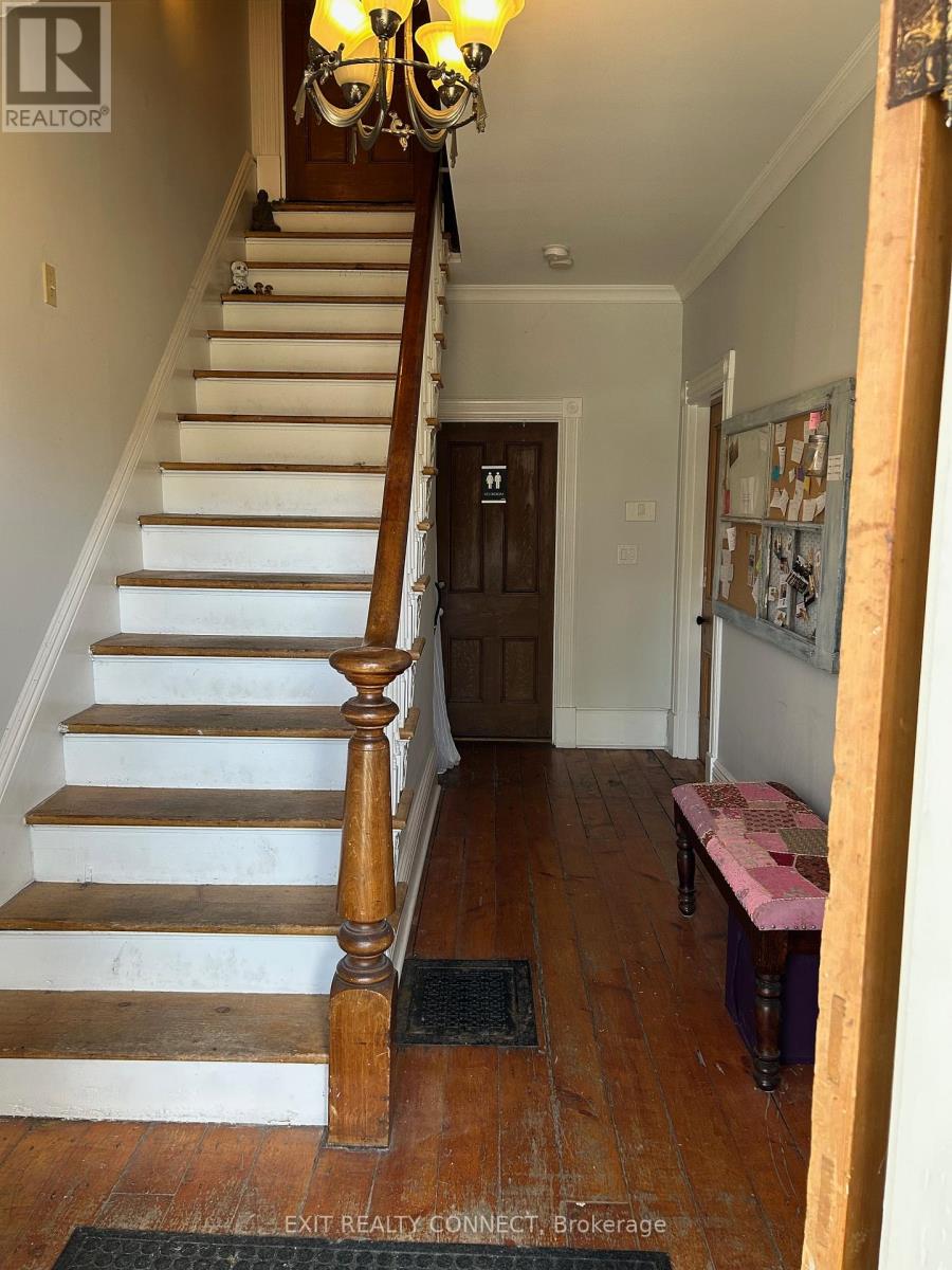 1 - 87 Main Street N, Milton (Campbellville), Ontario  L0P 1B0 - Photo 2 - W12937074