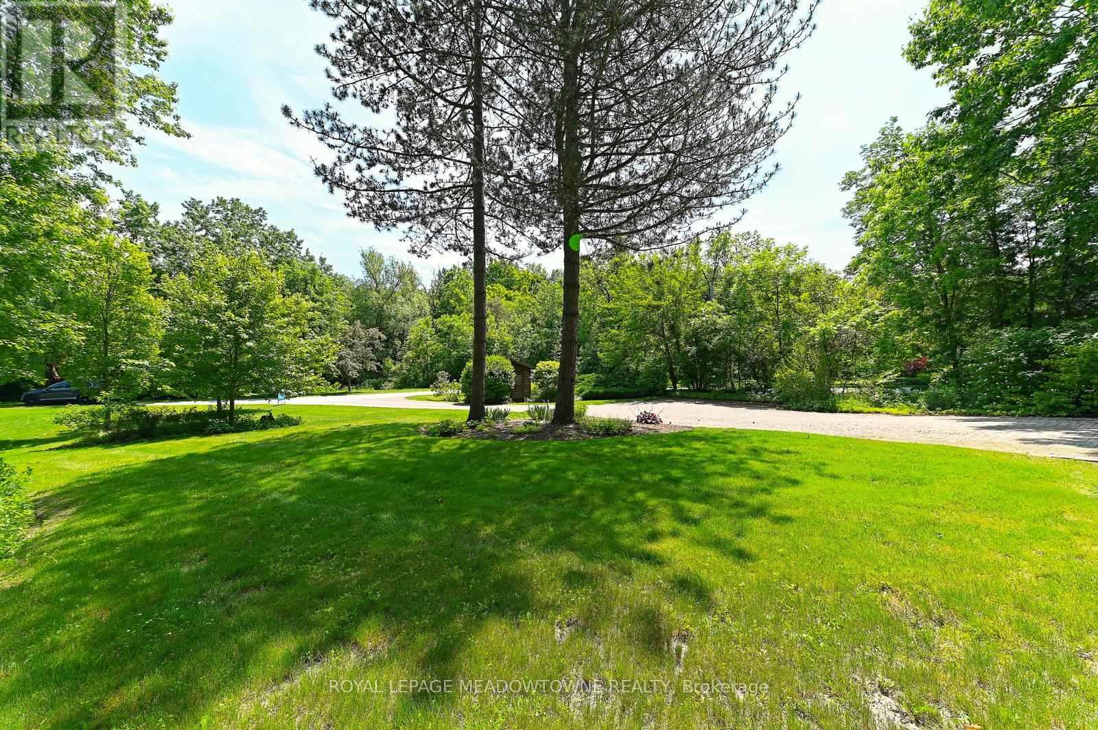 4 Ann Street, Halton Hills (Georgetown), Ontario  L7G 2V2 - Photo 45 - W12938610