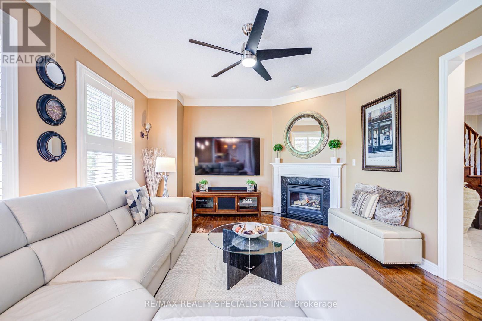 11 Bridlewood Boulevard, Halton Hills (Rural Halton Hills), Ontario  L0P 1H0 - Photo 19 - W12939078