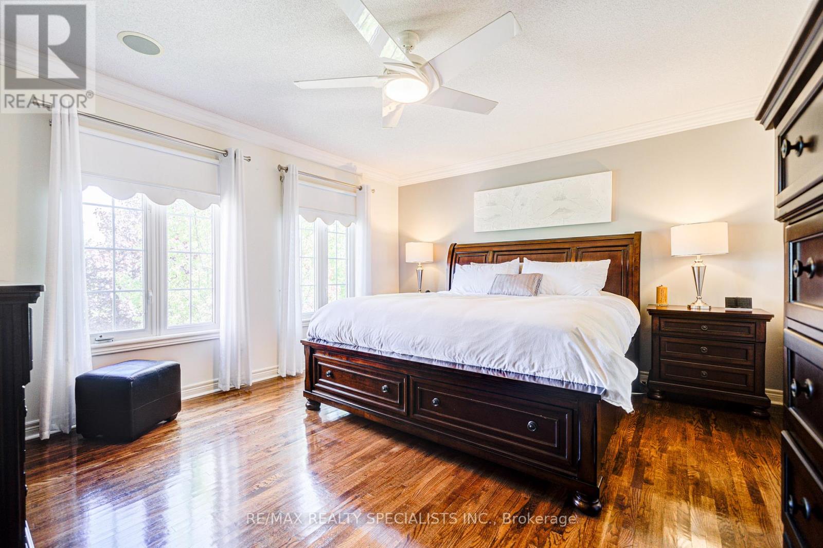 11 Bridlewood Boulevard, Halton Hills (Rural Halton Hills), Ontario  L0P 1H0 - Photo 35 - W12939078