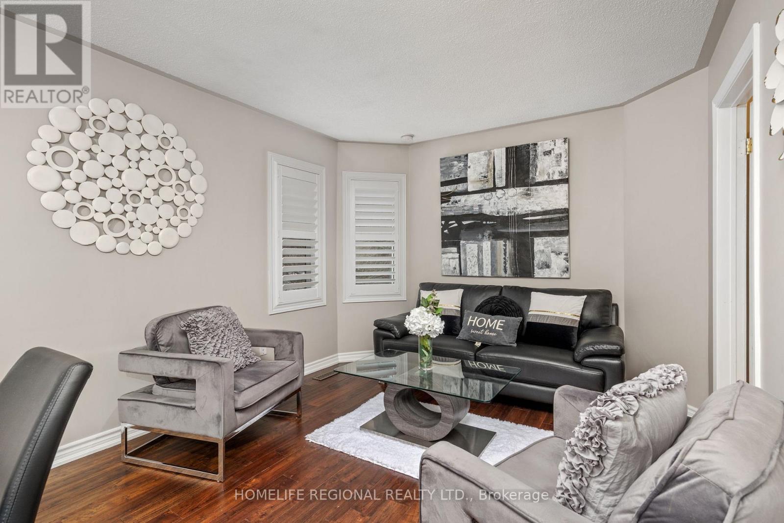 20 Ruddell Crescent, Halton Hills (Georgetown), Ontario  L7G 5N4 - Photo 4 - W12939110