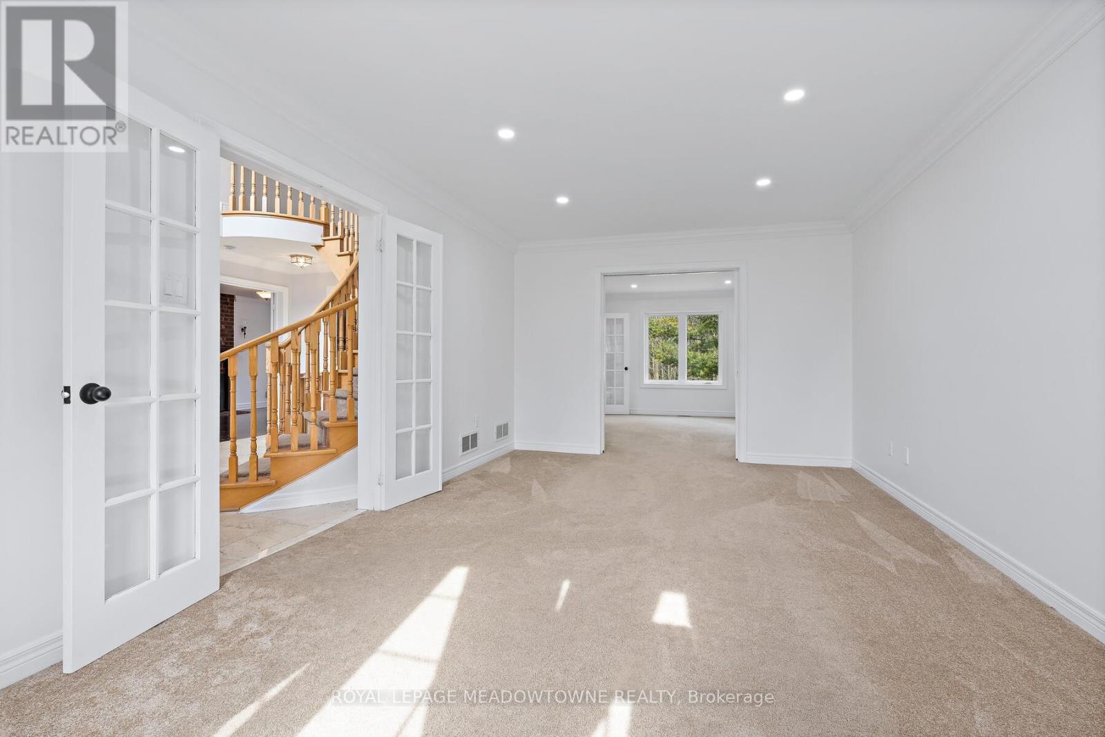 29 Hamilton Crescent, Halton Hills (Georgetown), Ontario  L7G 5K9 - Photo 19 - W12940074