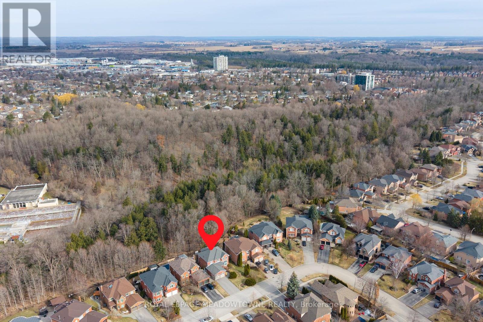 29 Hamilton Crescent, Halton Hills (Georgetown), Ontario  L7G 5K9 - Photo 3 - W12940074