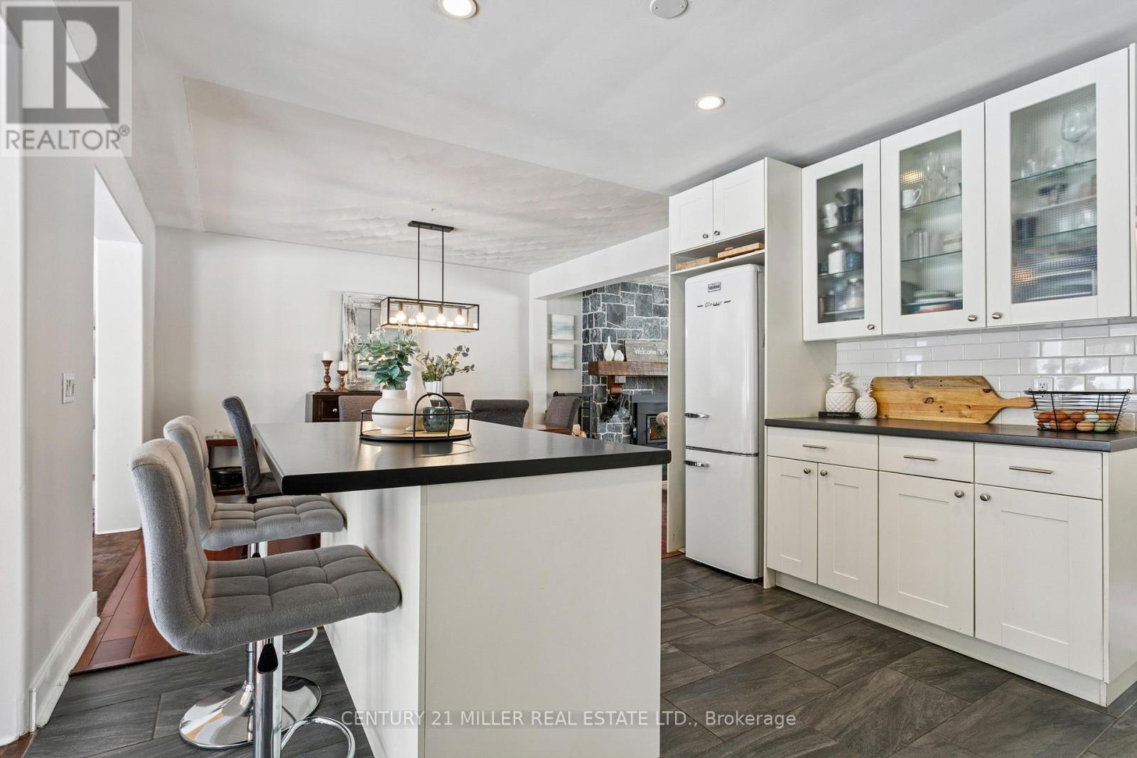 6508 17 Side Road, Halton Hills (Es Rural Esquesing), Ontario  L7J 2M1 - Photo 11 - W12941178