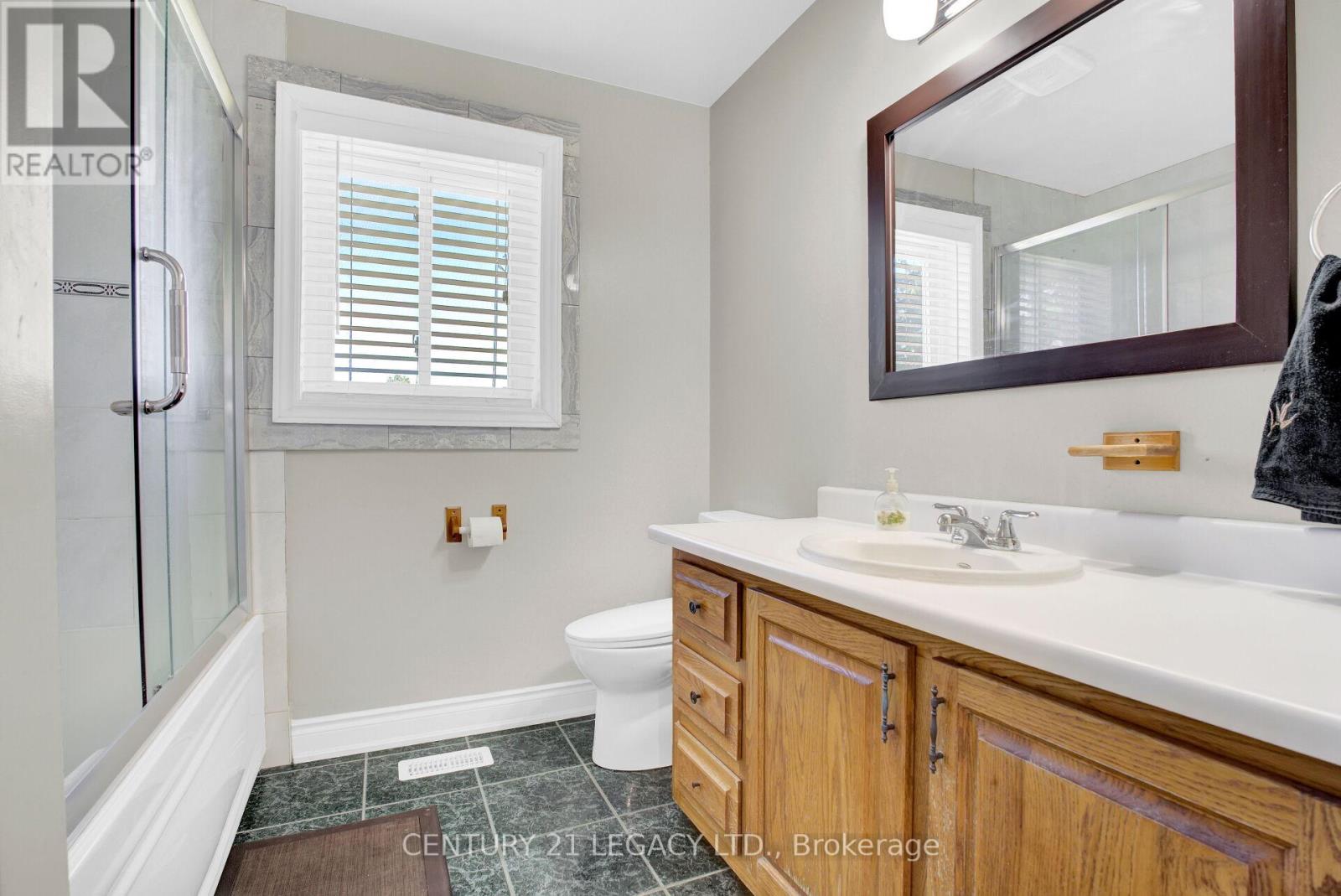 8182 Hornby Road, Halton Hills (Rural Halton Hills), Ontario  L0P 1E0 - Photo 16 - W12942370